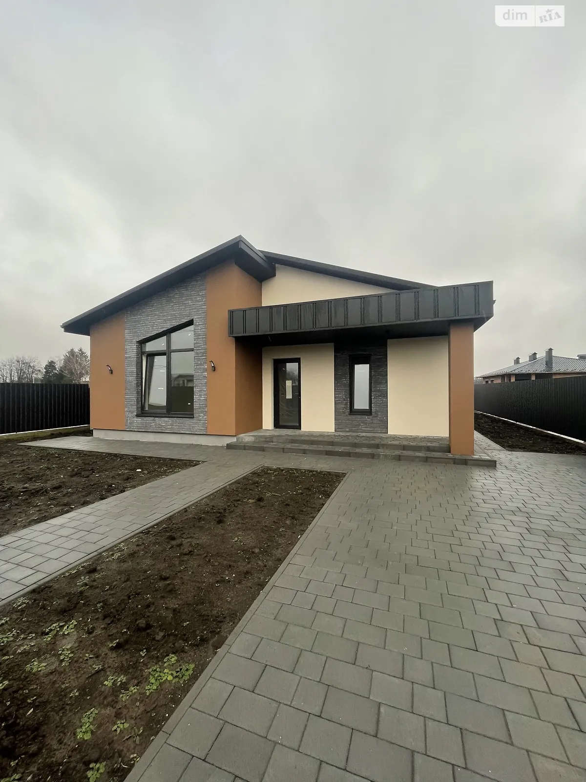 Продається одноповерховий будинок 120 кв. м з верандою, цена: 115000 $ - фото 1