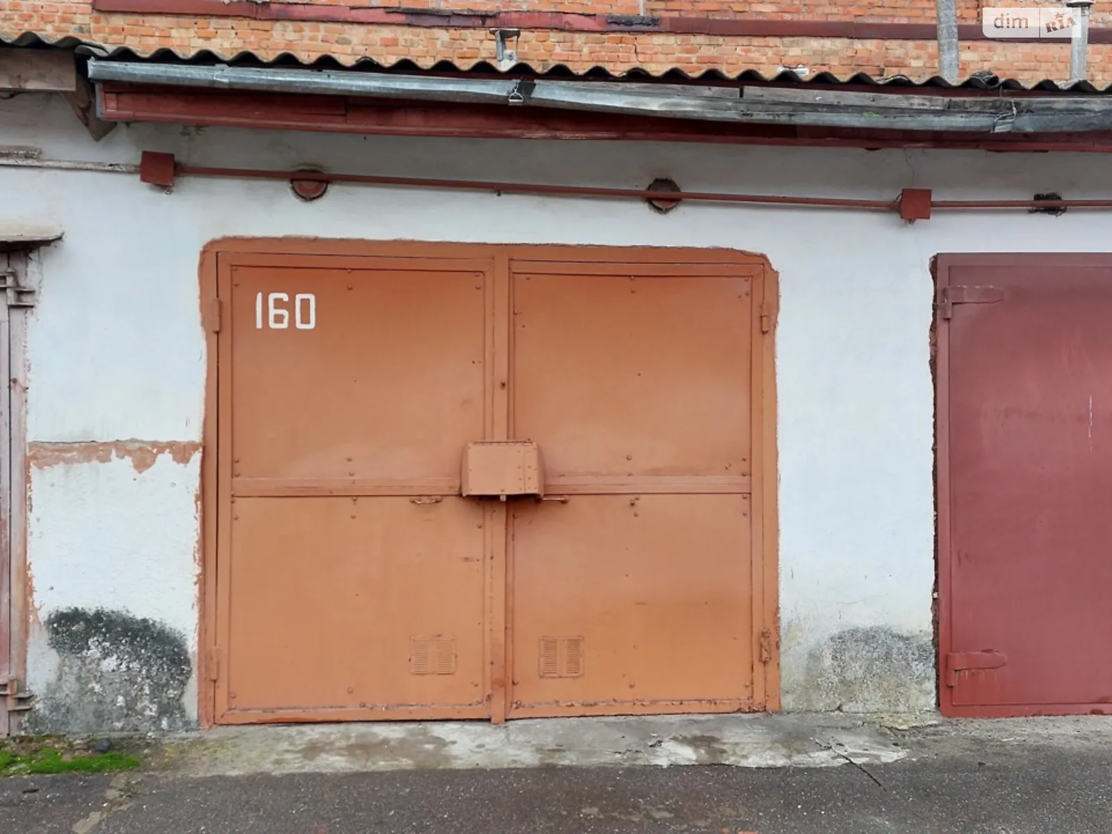 Продається місце в гаражному кооперативі під легкове авто на 39 кв. м, цена: 7200 $ - фото 1