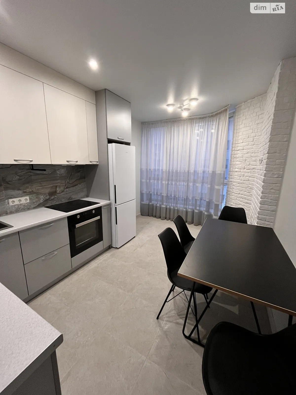 Продается 1-комнатная квартира 37.2 кв. м в Лиманке, ул. Академика Вильямса, 95/2 - фото 1