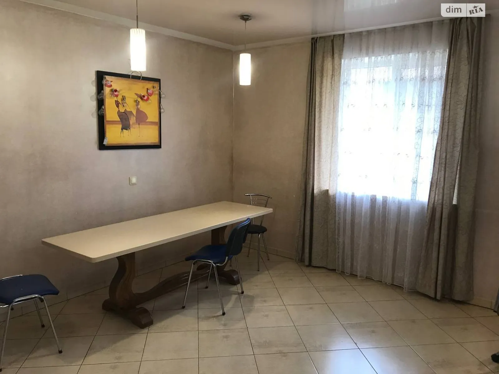 Сдается в аренду дом на 2 этажа 250 кв. м с беседкой, цена: 900 $ - фото 1