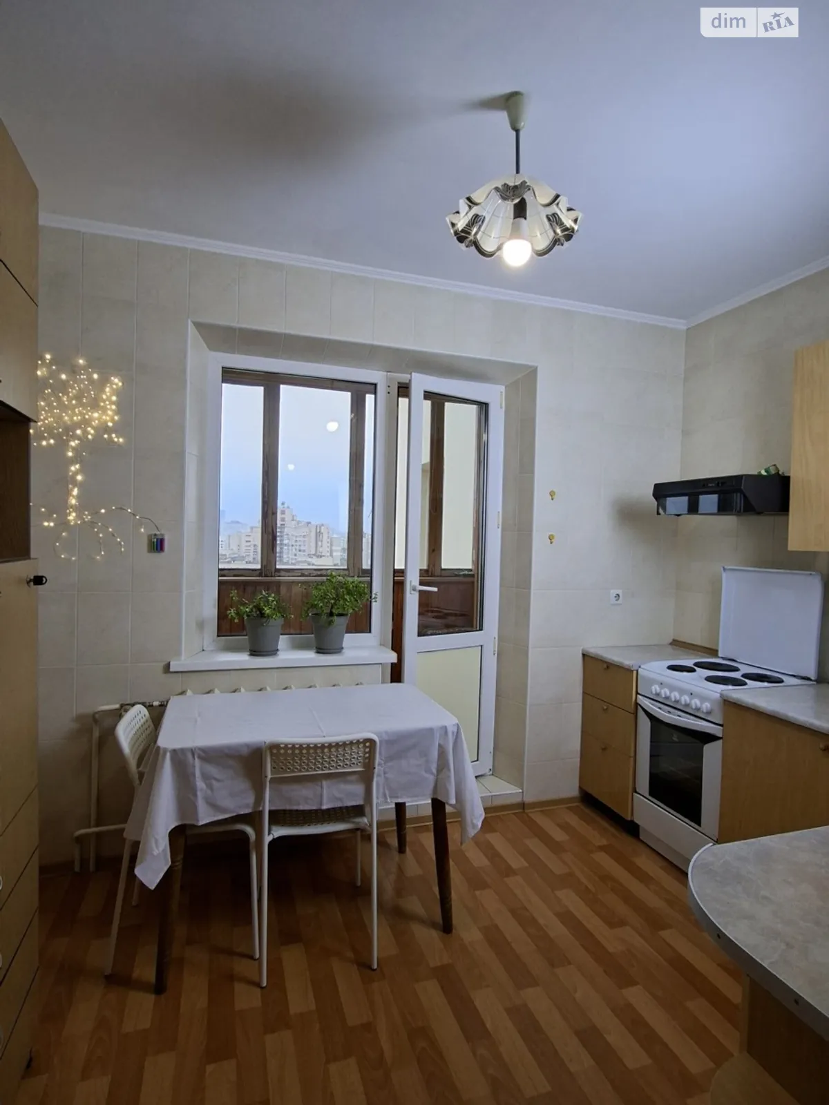 Продается 1-комнатная квартира 38.9 кв. м в Киеве, ул. Ялтинская, 15 - фото 1