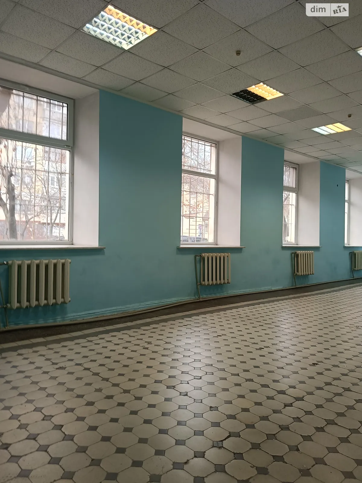 Сдается в аренду офис 112 кв. м в бизнес-центре, цена: 19040 грн - фото 1