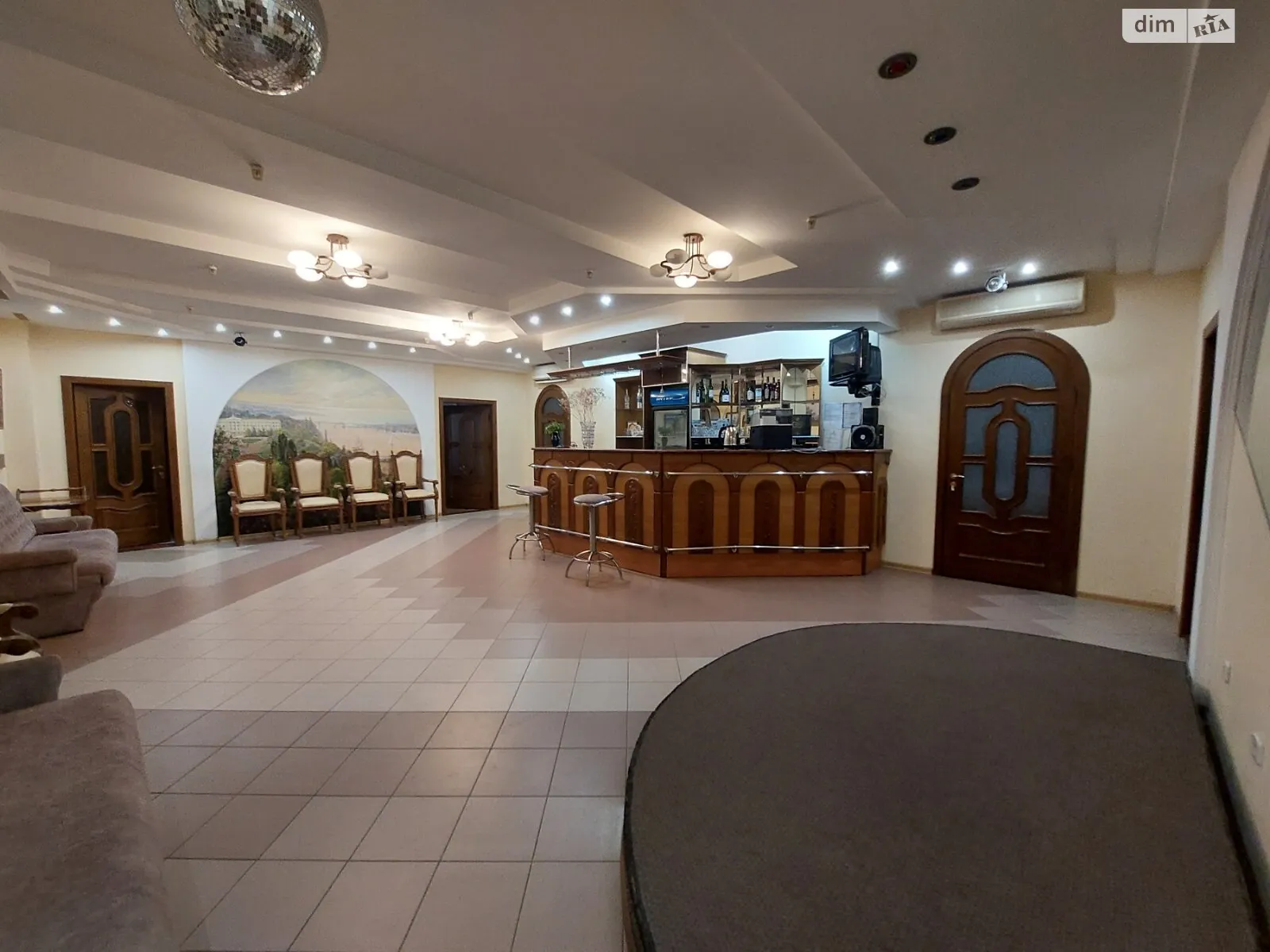 Продается помещения свободного назначения 786.1 кв. м в 2-этажном здании, цена: 400000 € - фото 1