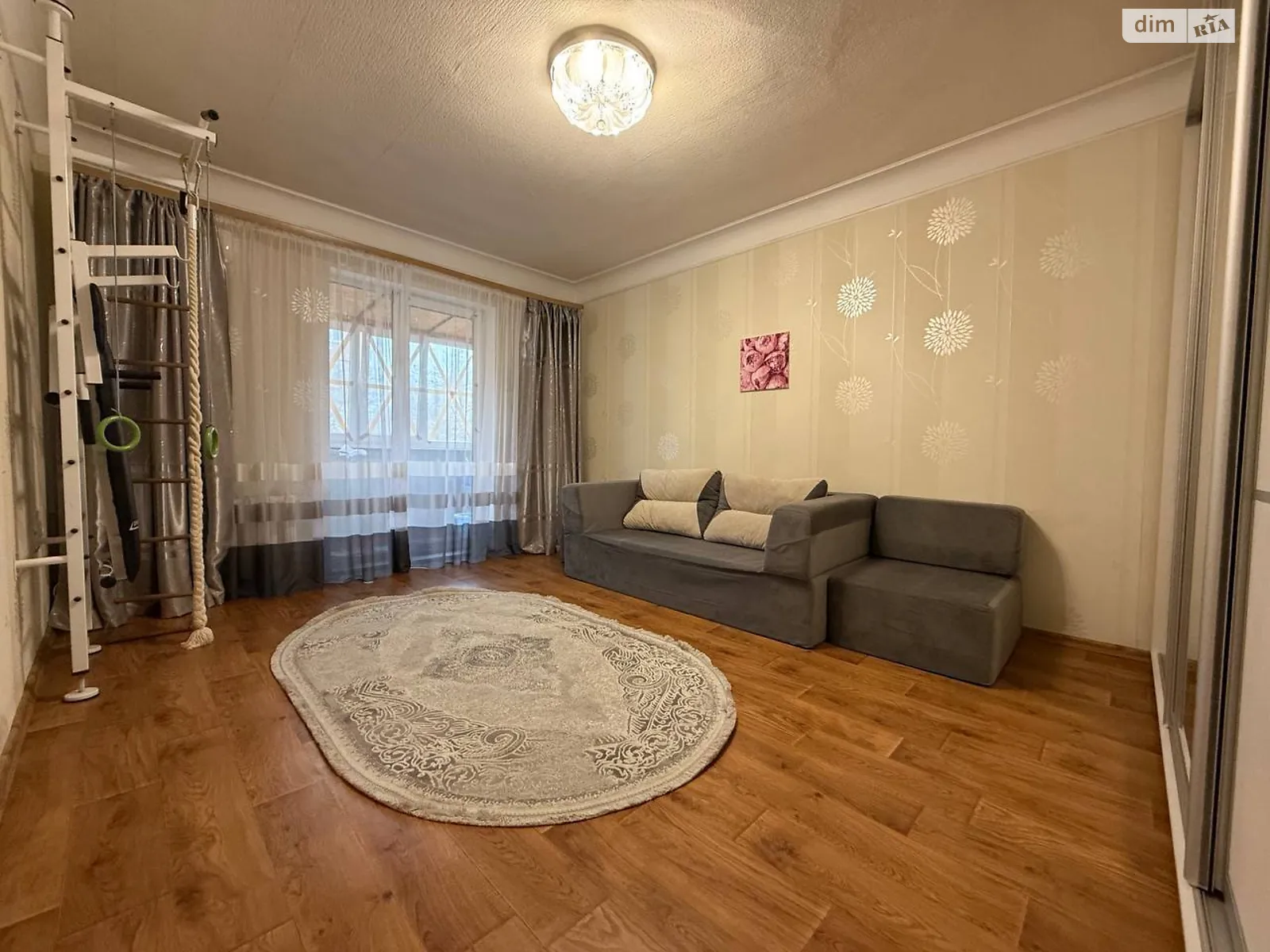 Продается 2-комнатная квартира 44.65 кв. м в Кривом Роге, ул. Юрия Каминского, 4 - фото 1