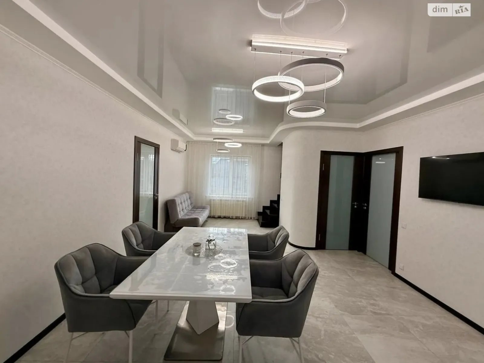 Здається в оренду будинок 2 поверховий 250 кв. м з садом, цена: 75700 грн - фото 1