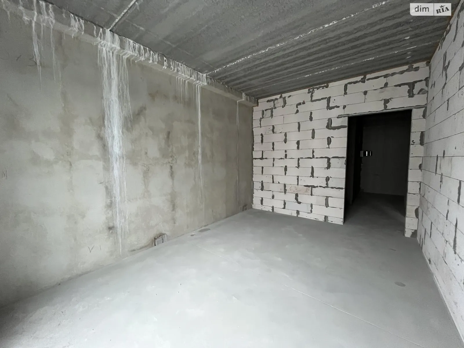 Продается 1-комнатная квартира 51 кв. м в Киеве, ул. Михаила Максимовича, 26В - фото 1