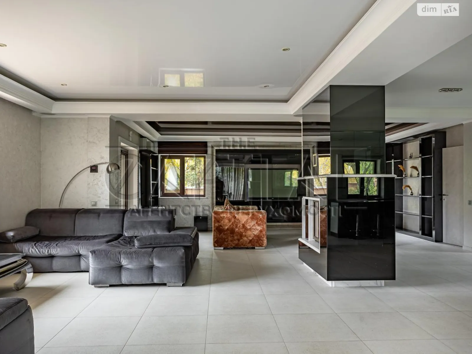 Продается дом на 2 этажа 281.4 кв. м с беседкой, цена: 330000 $ - фото 1