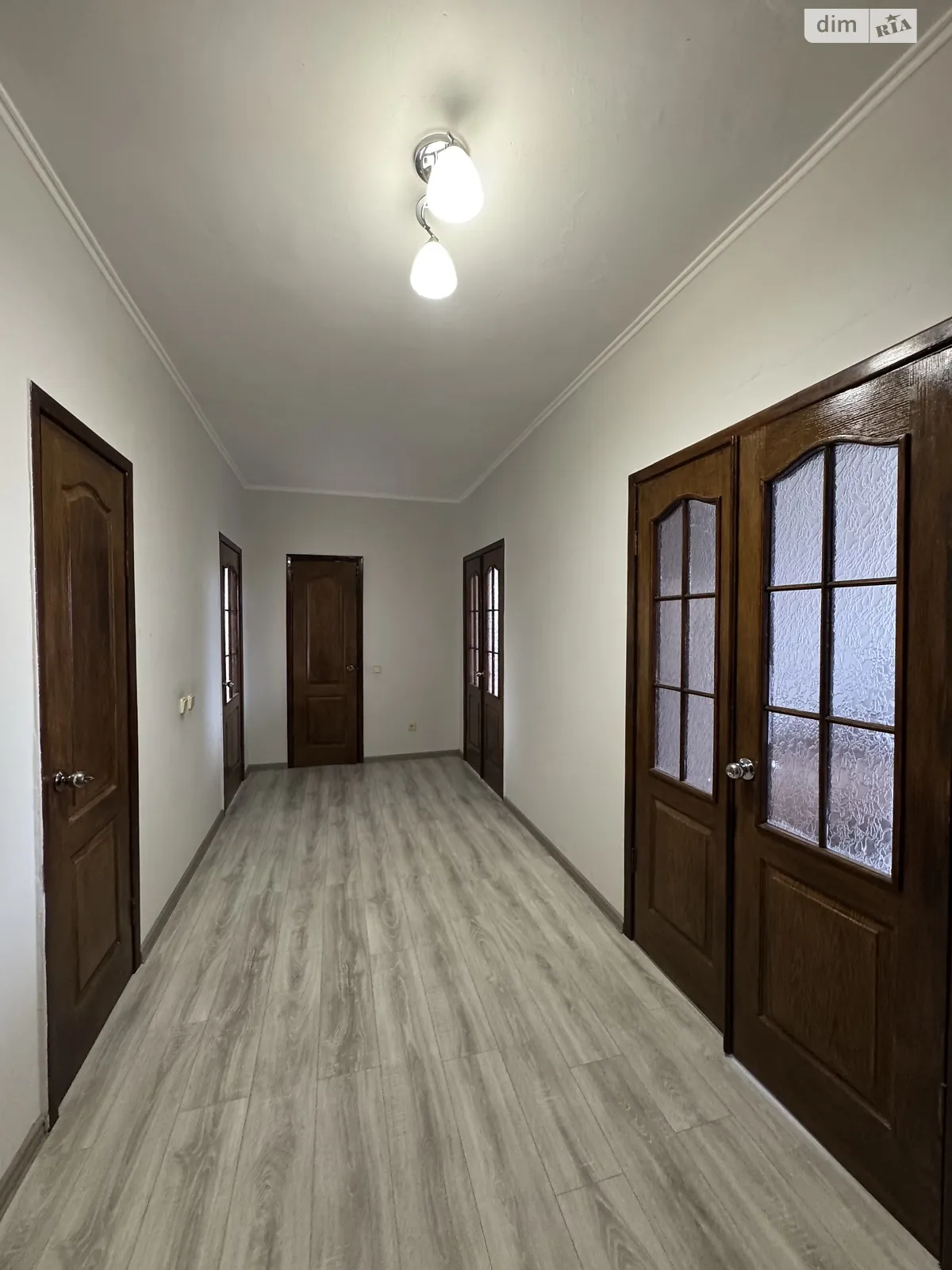 Продається 3-кімнатна квартира 77 кв. м у Богородчанах, вул. Шевченка, 84/2 - фото 1