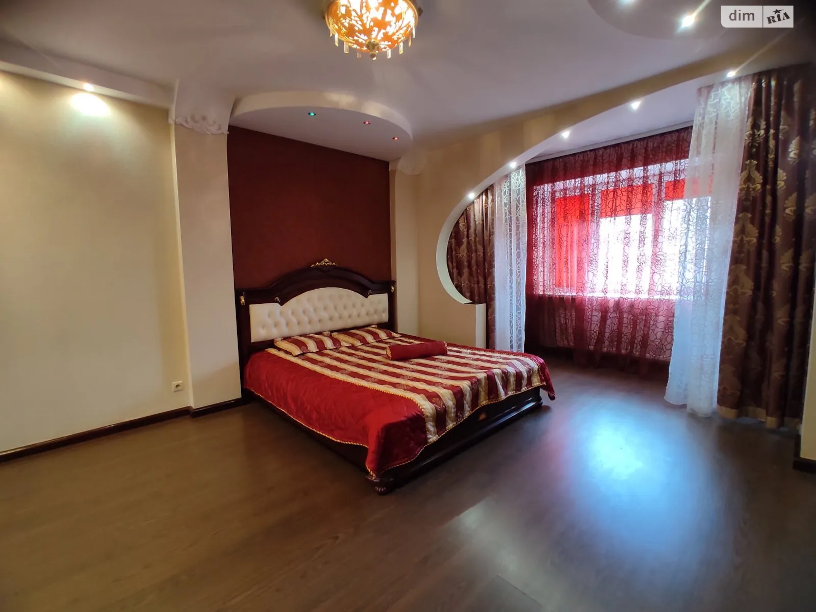 Продается 3-комнатная квартира 127.5 кв. м в Хмельницком, цена: 105000 $ - фото 1