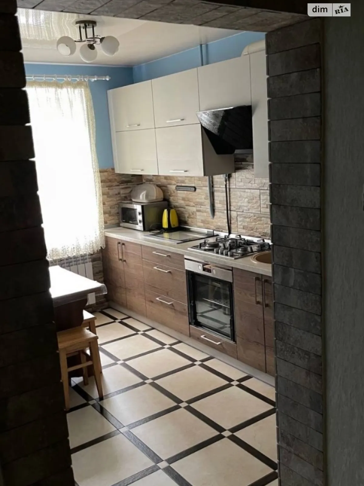 2-комнатная квартира 55 кв. м в Луцке, ул. Сергея Климчука(Бенделиани) - фото 1