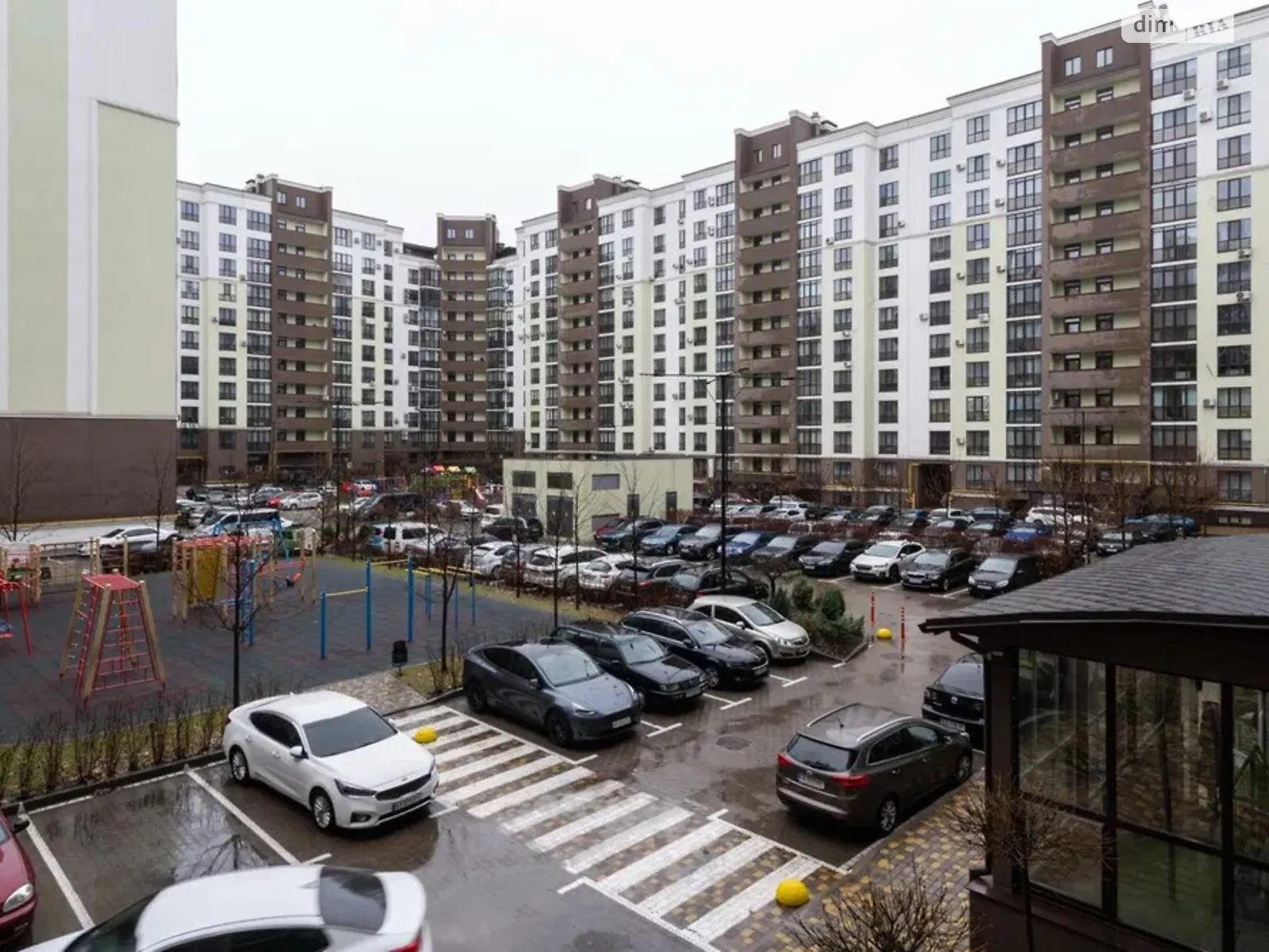 Продается 3-комнатная квартира 97 кв. м в Киеве, ул. Радистов, 34 - фото 1