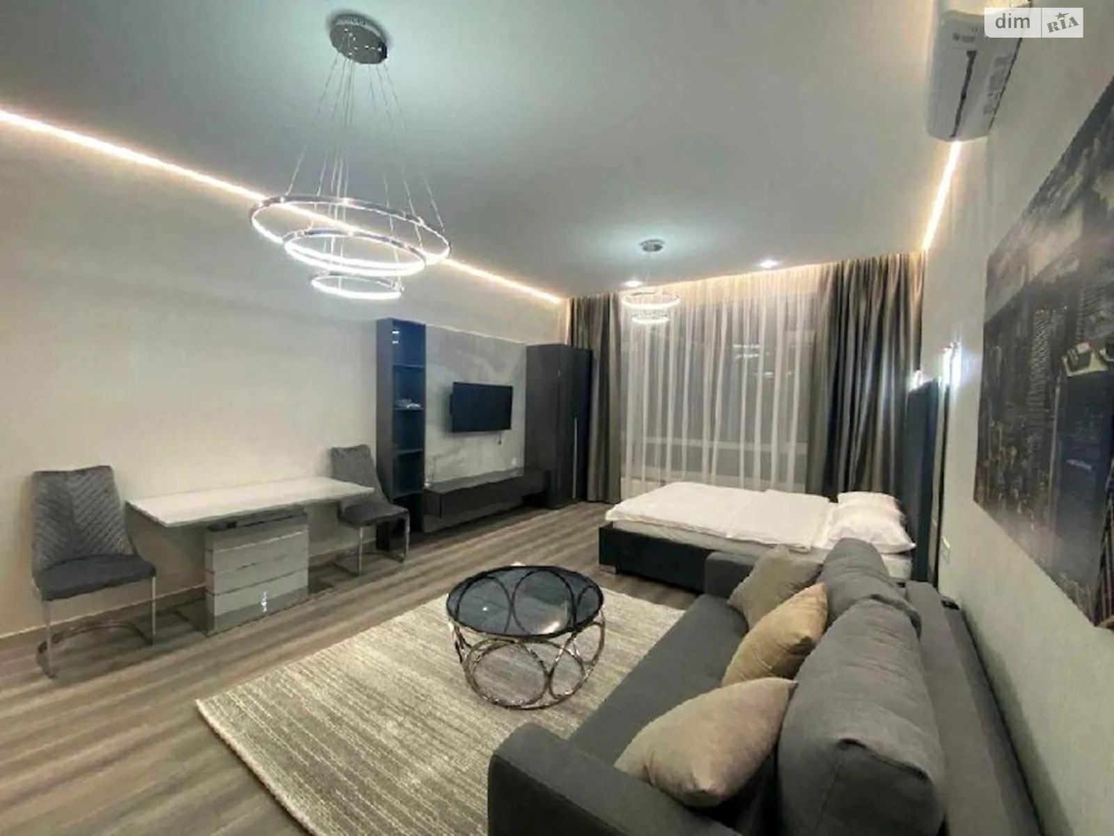 Продается 1-комнатная квартира 41 кв. м в Киеве, ул. Антоновича(Горького), 131 - фото 1