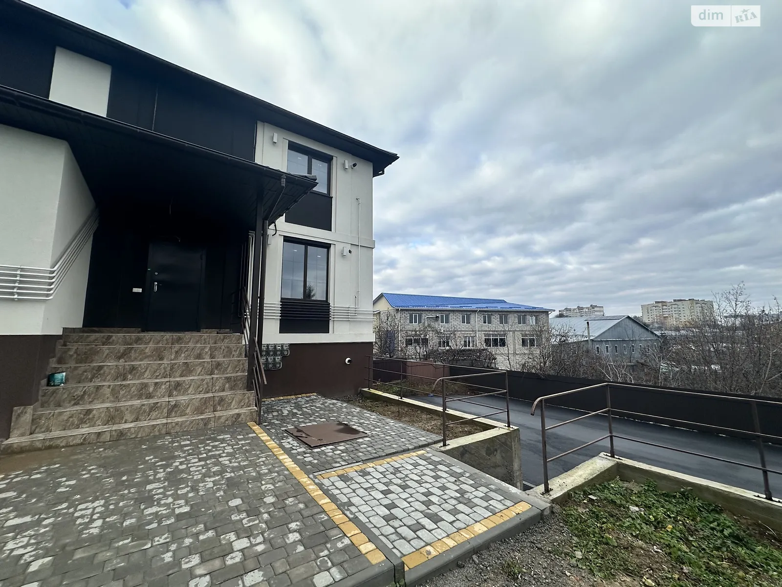 Продается 1-комнатная квартира 26 кв. м в Виннице, ул. Братьев Котенков(Кутузова), 5 - фото 1