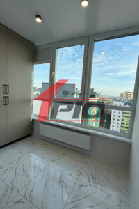 Продажа квартиры, Житомир, р‑н. Богунский, Евгения Рыхлика улица