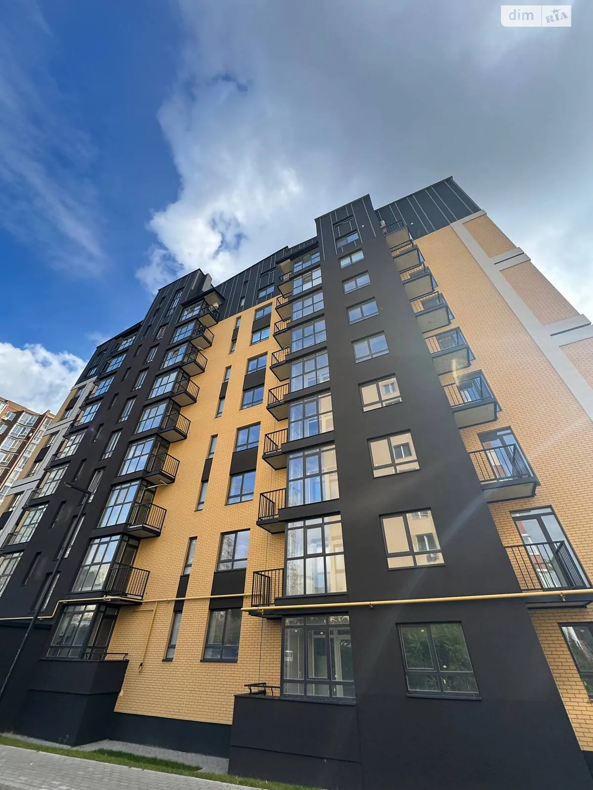 Продается 2-комнатная квартира 67 кв. м в Хмельницком, ул. Панаса Мирного, 20/2 - фото 1