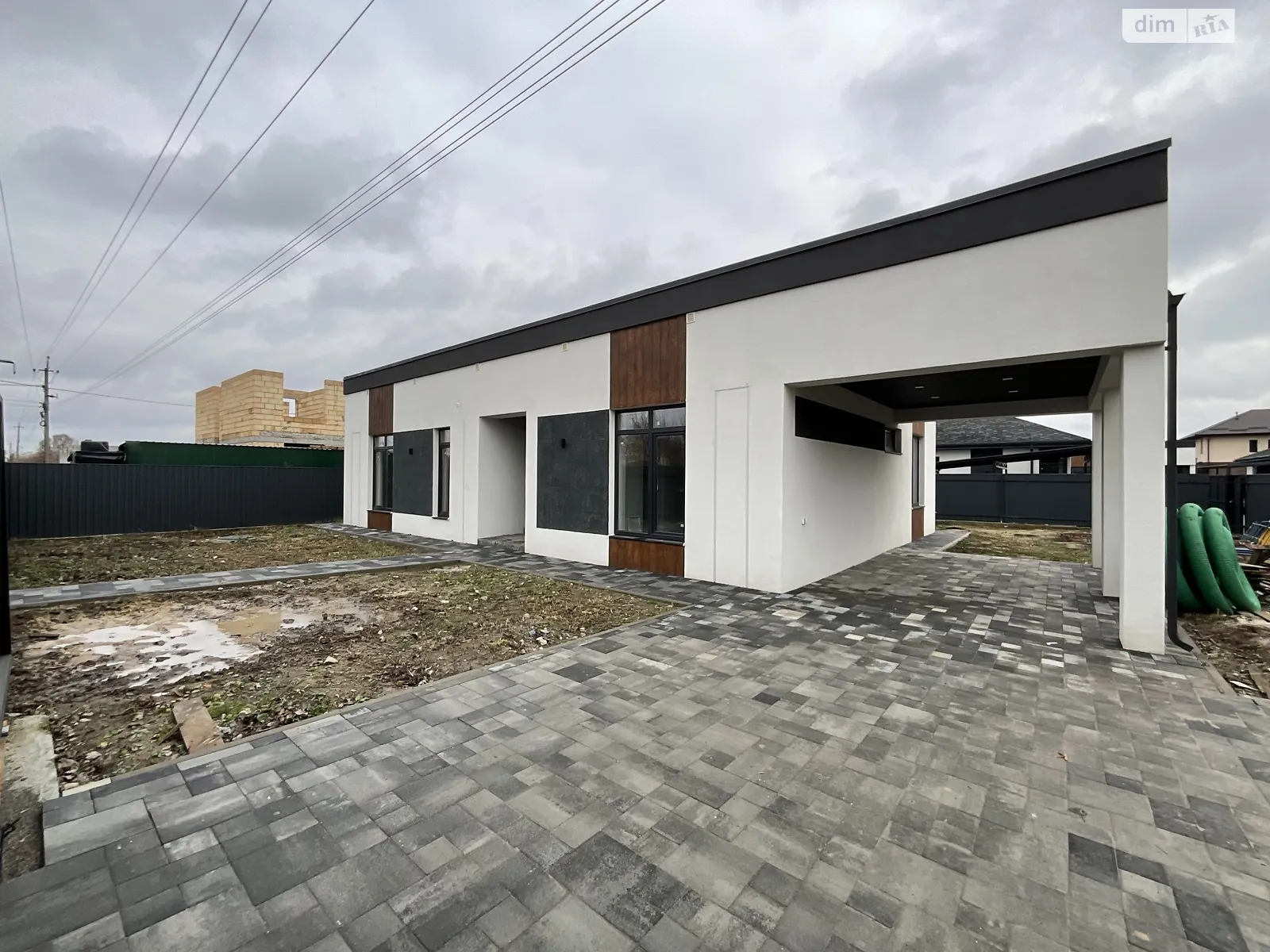 Продается одноэтажный дом 110 кв. м с балконом, цена: 120000 $ - фото 1