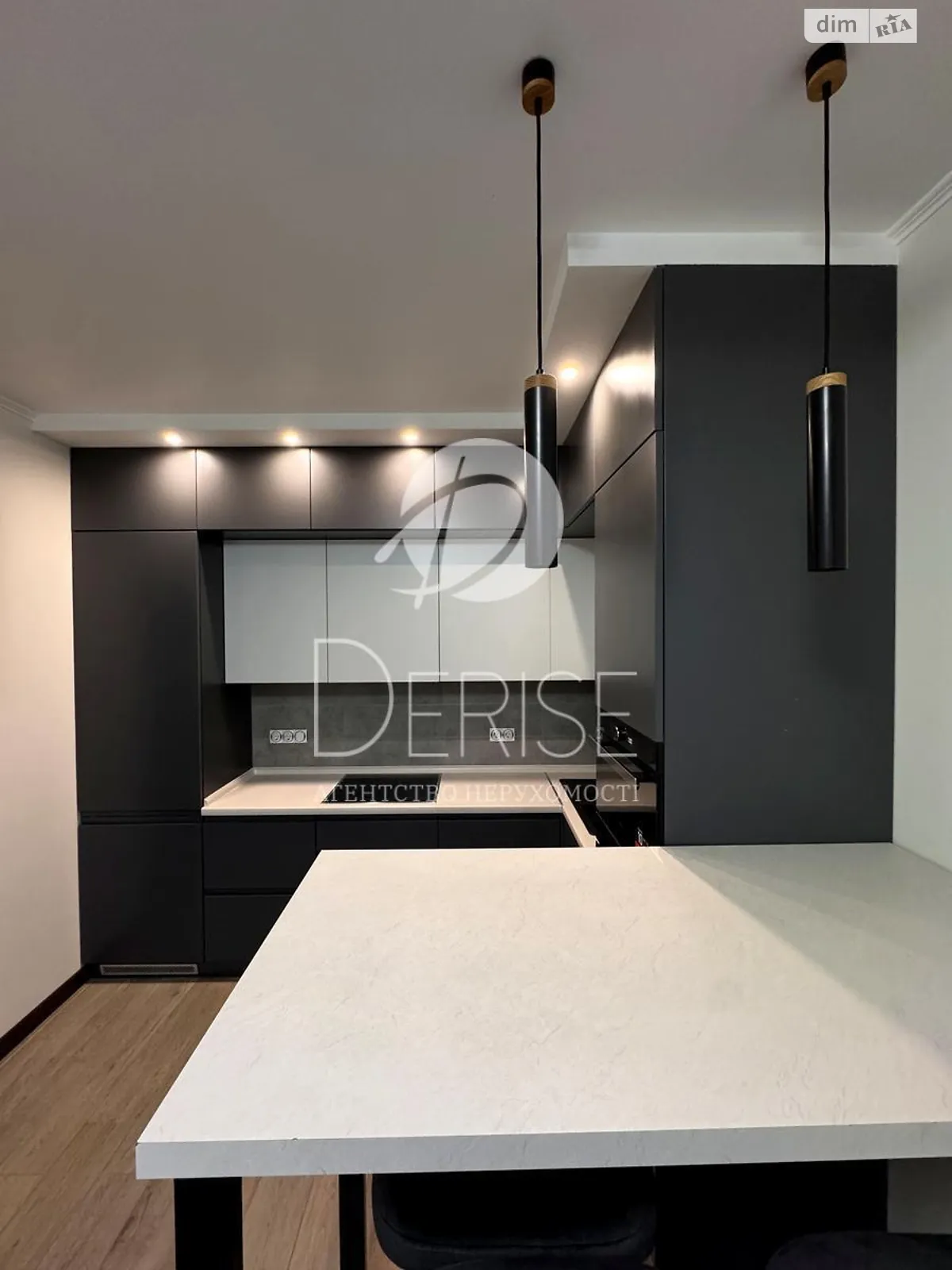 Продается 2-комнатная квартира 44 кв. м в Киеве, ул. Драгоманова, 10 - фото 1