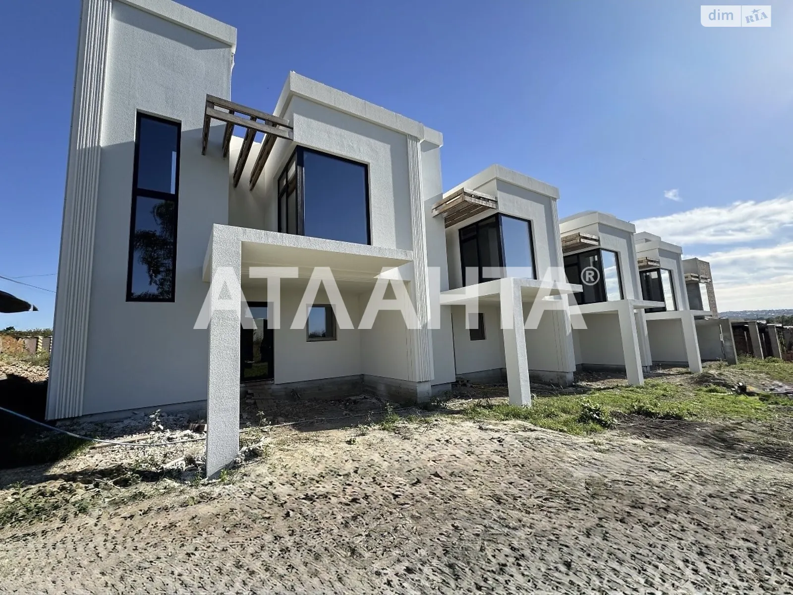 ул. Александри Василе Садгорский Черновцы, цена: 109000 $ - фото 1