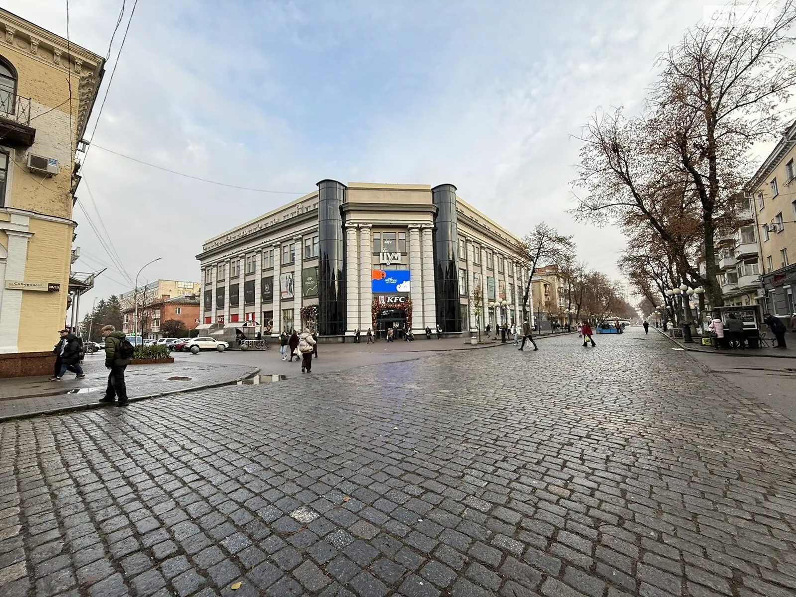 Продается 2-комнатная квартира 54.1 кв. м в Полтаве, ул. Соборности(Октябрьская) - фото 1