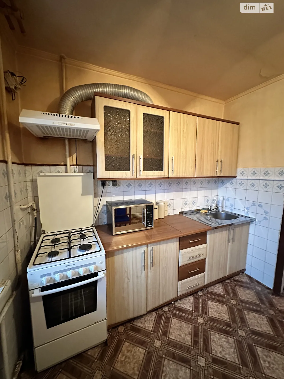 Продается 3-комнатная квартира 69.3 кв. м в Ужгороде, ул. Айвазовского, 25 - фото 1