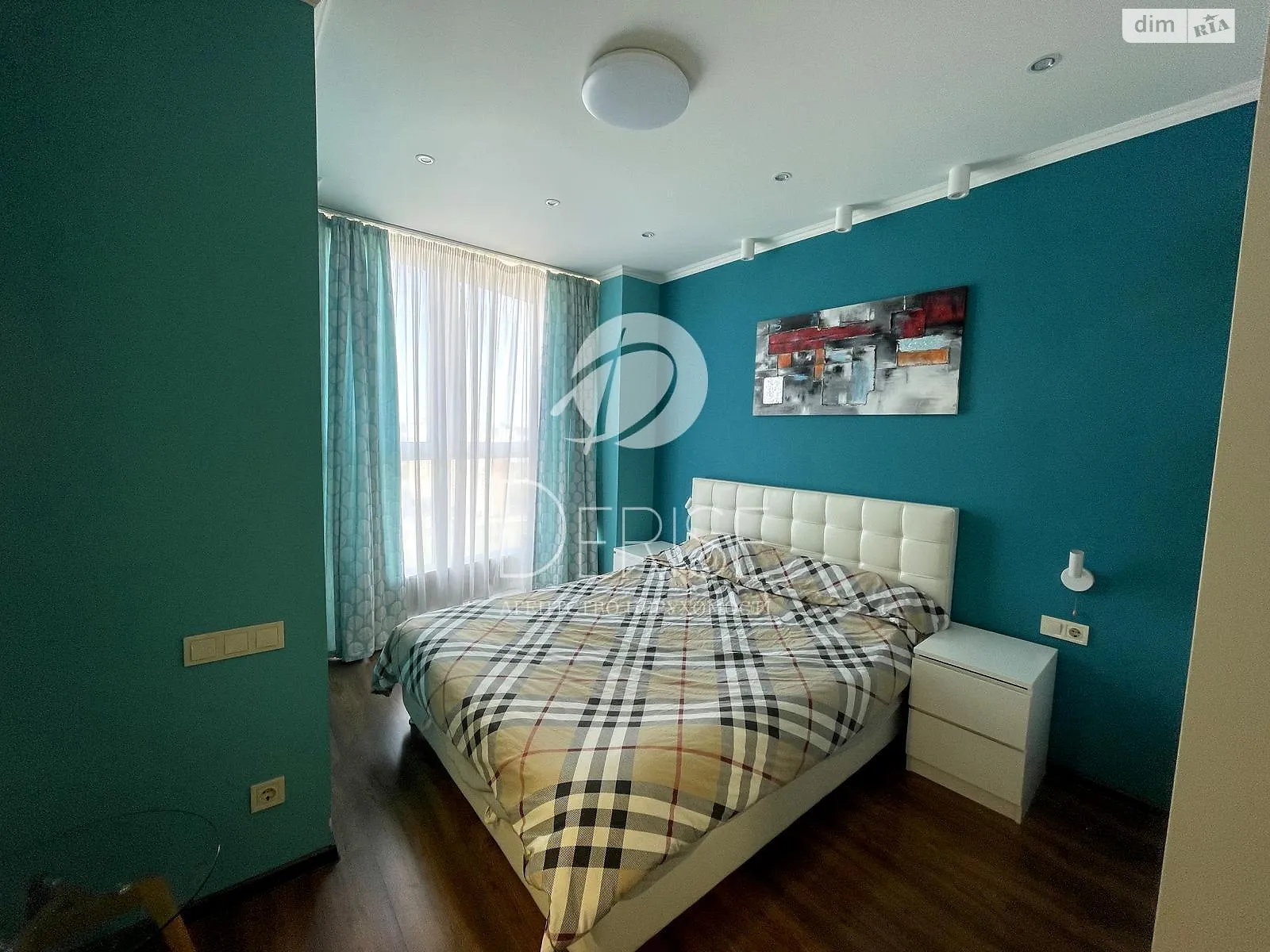 Продается 1-комнатная квартира 50 кв. м в Киеве, ул. Драгоманова, 2Б - фото 1