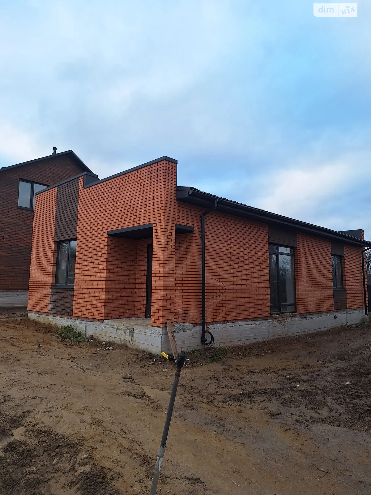 Продается одноэтажный дом 90 кв. м с бассейном, цена: 84000 $ - фото 1