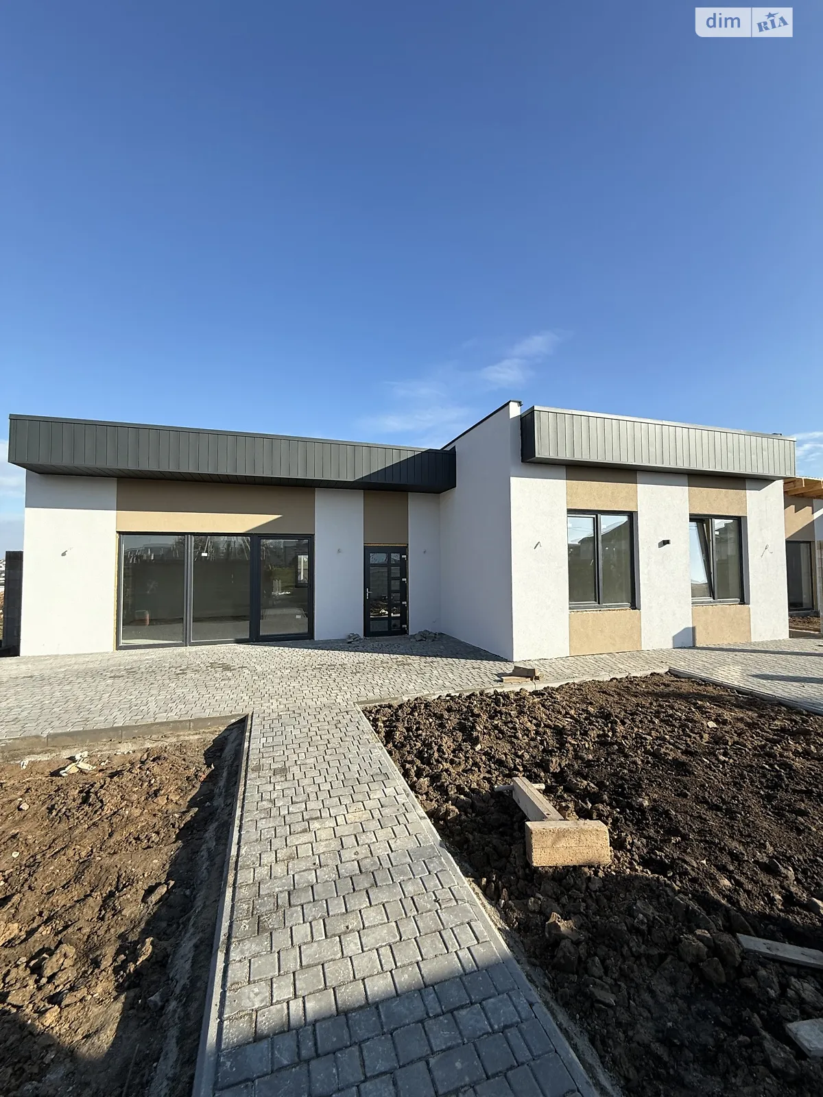 Продается одноэтажный дом 100 кв. м с баней/сауной, цена: 108000 $ - фото 1