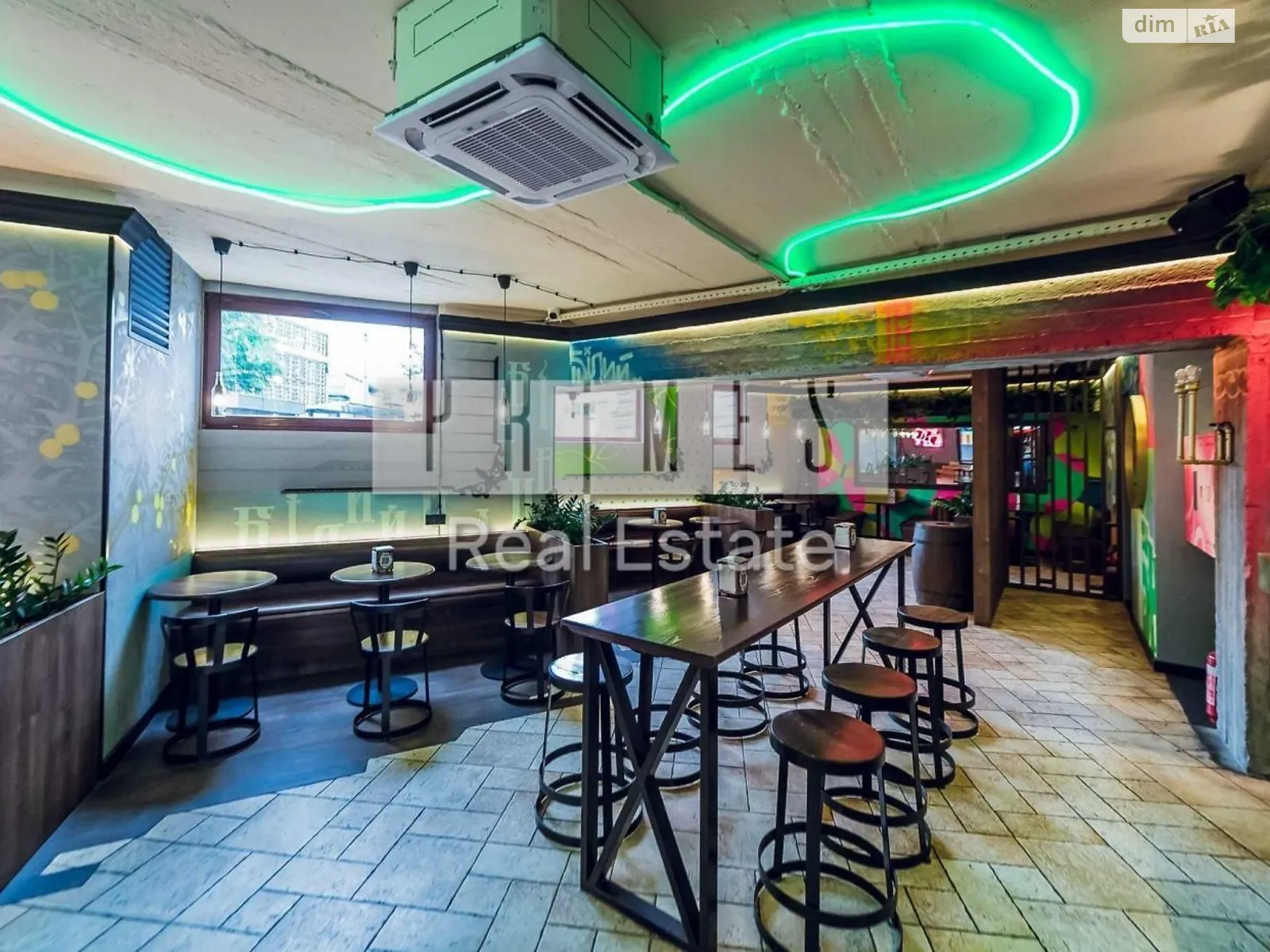 Сдается в аренду объект сферы услуг 175 кв. м в 6-этажном здании, цена: 2500 $ - фото 1