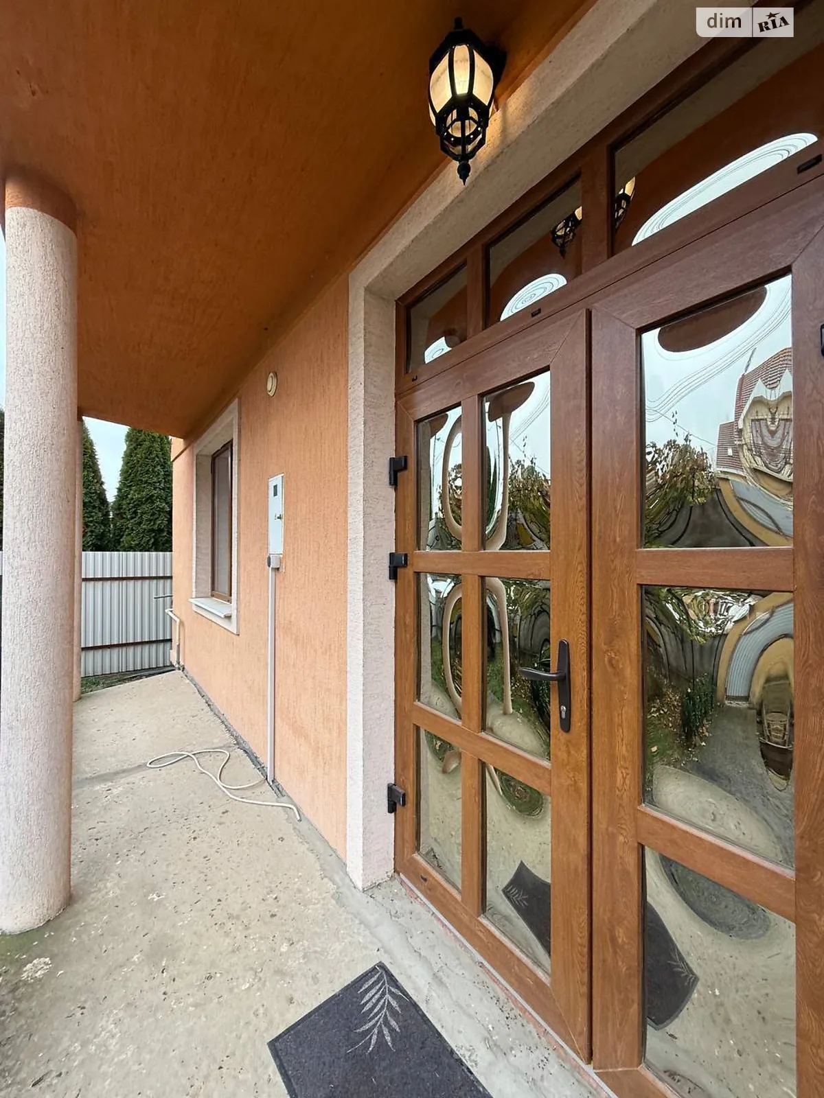 Здається в оренду будинок 2 поверховий 160 кв. м з балконом, цена: 800 $ - фото 1