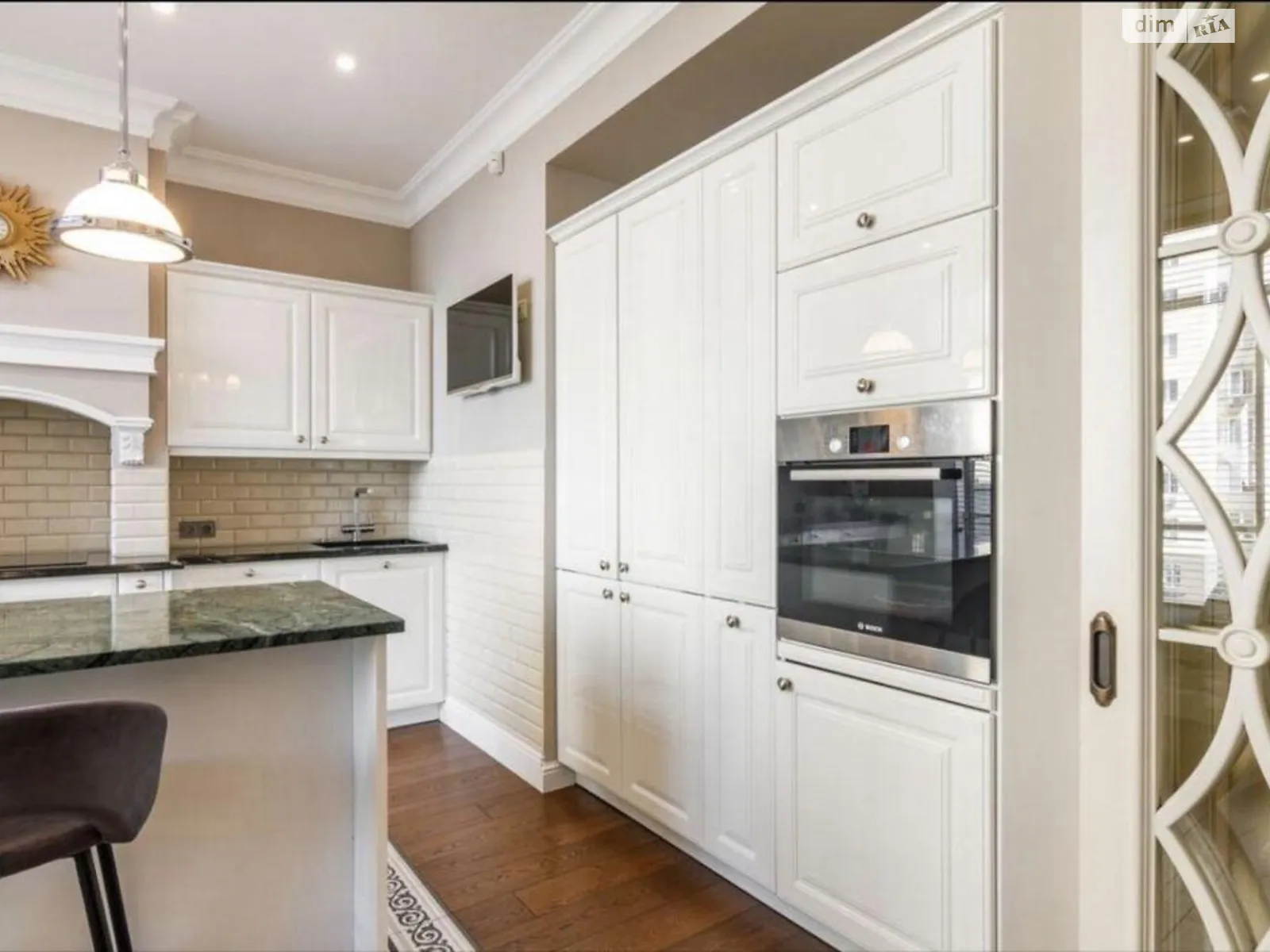 Продається 4-кімнатна квартира 131 кв. м у Києві, вул. Андрія Верхогляда(Драгомирова), 12 - фото 1