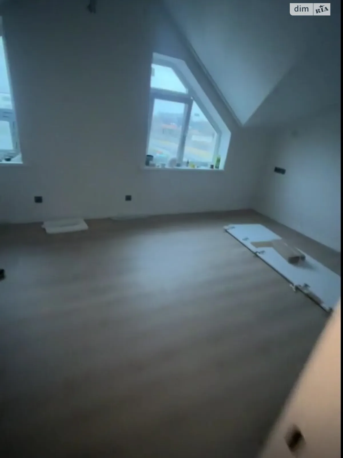 Продается 1-комнатная квартира 30 кв. м в Ворзеле, ул. Ильи Литвина(Окружная), 23/1 - фото 1