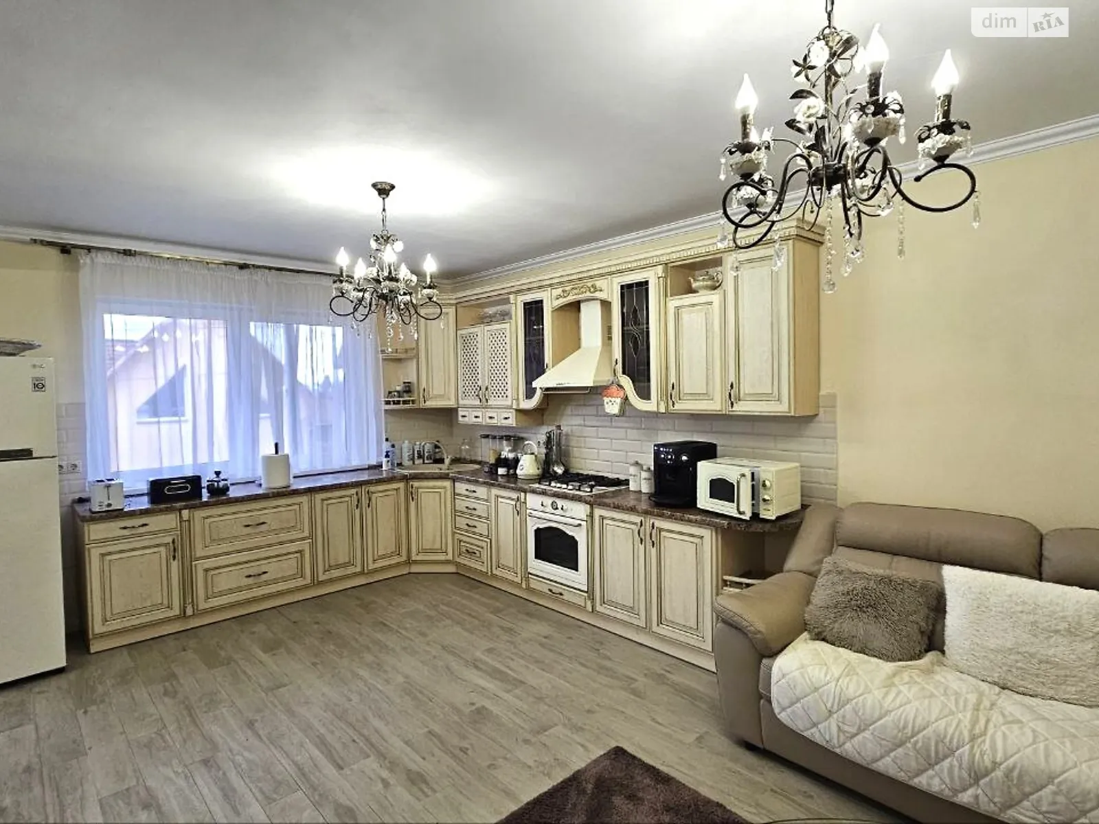 Продается дом на 2 этажа 294.4 кв. м с камином, цена: 395000 $ - фото 1