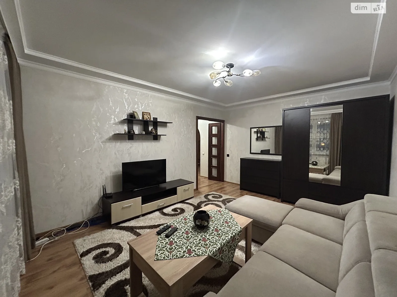 3-комнатная квартира 76 кв. м в Тернополе, ул. Владимира Лучаковского(Лучаковского) - фото 1