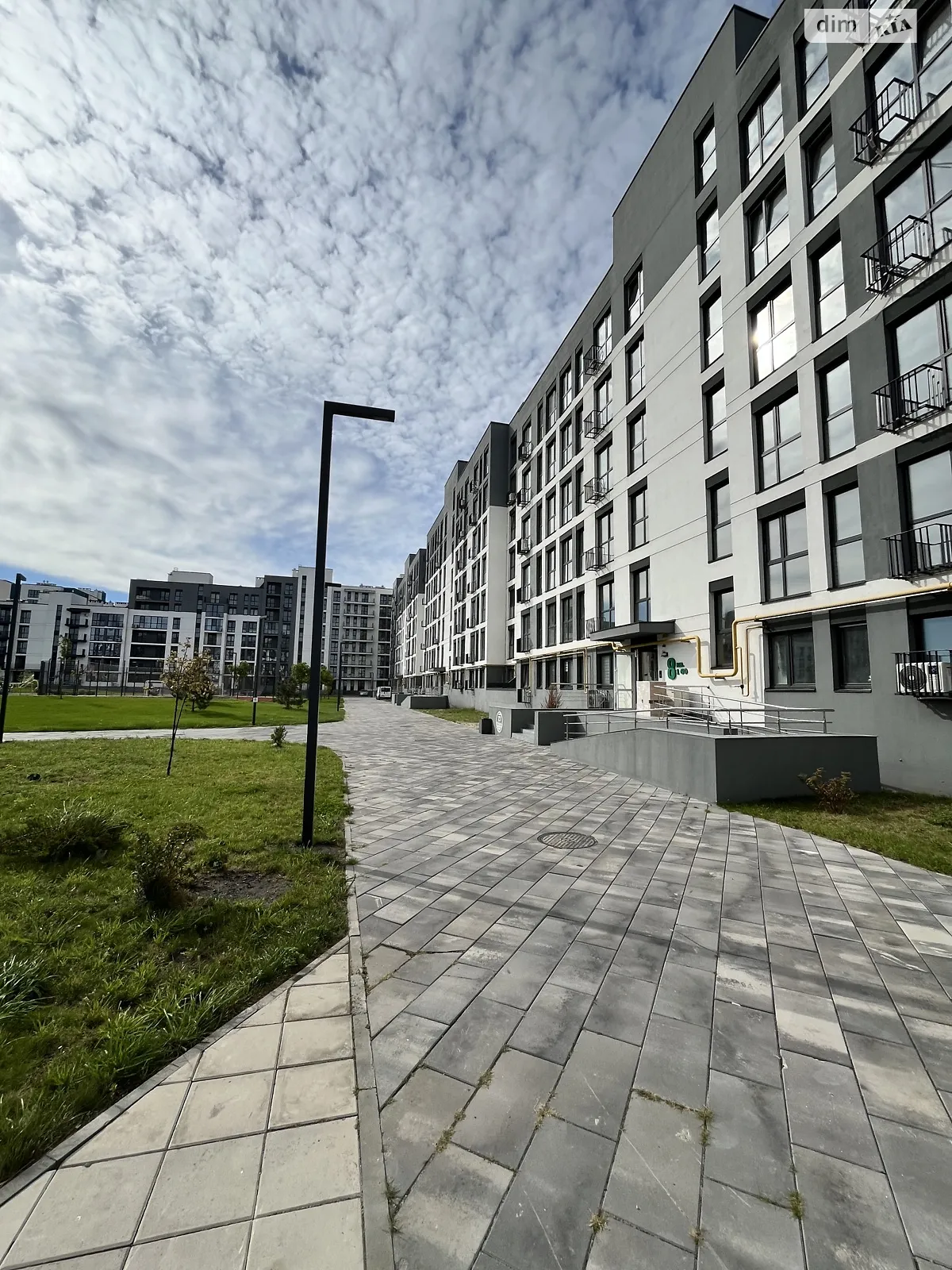 Продается 1-комнатная квартира 49 кв. м в Черкассах, ул. Казацкая, 23 - фото 1