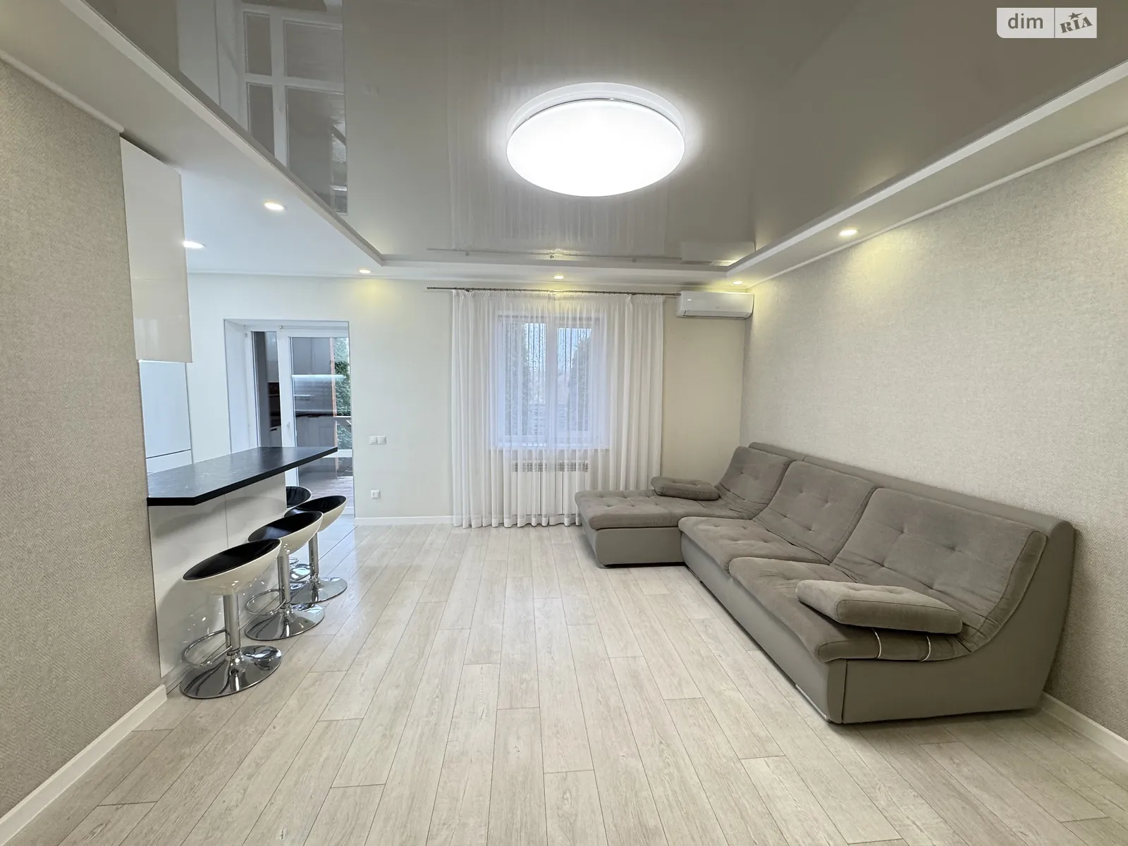 Продается часть дома 72 кв. м с верандой, цена: 105000 $ - фото 1