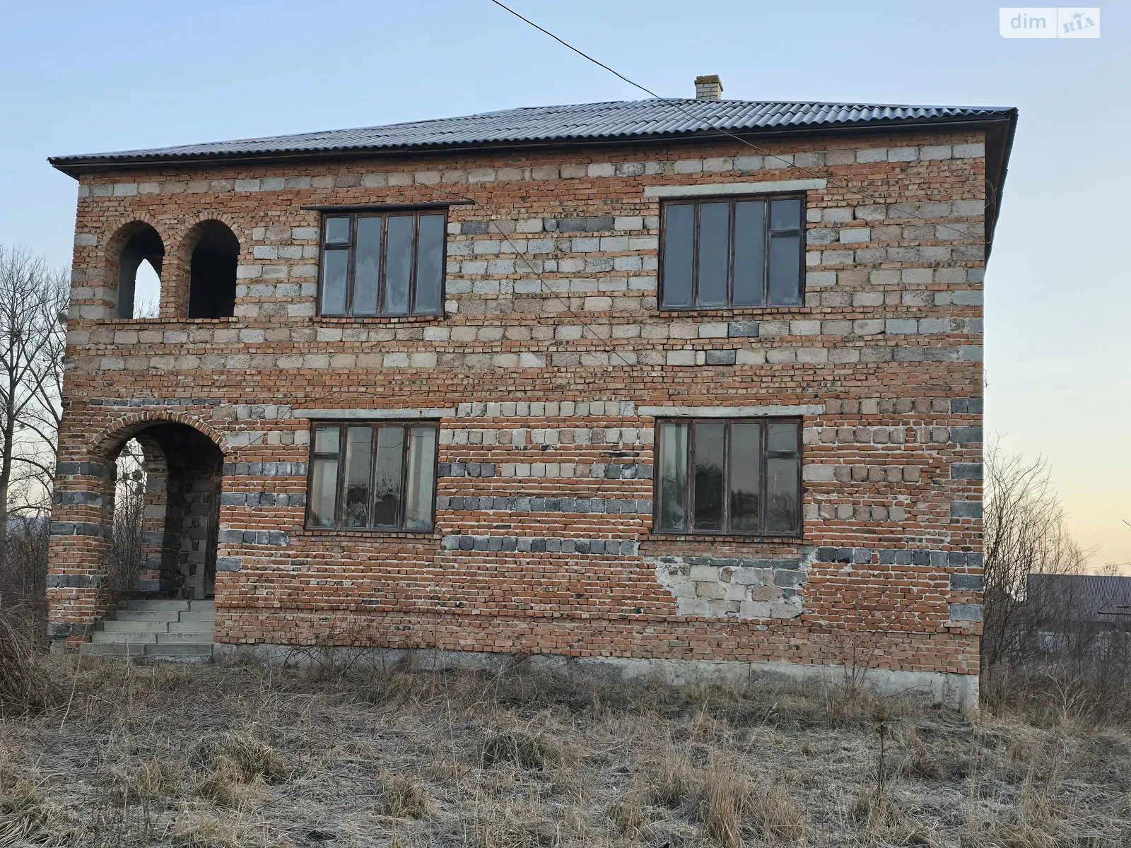 Продается дом на 2 этажа 212.3 кв. м с участком, цена: 70000 $ - фото 1