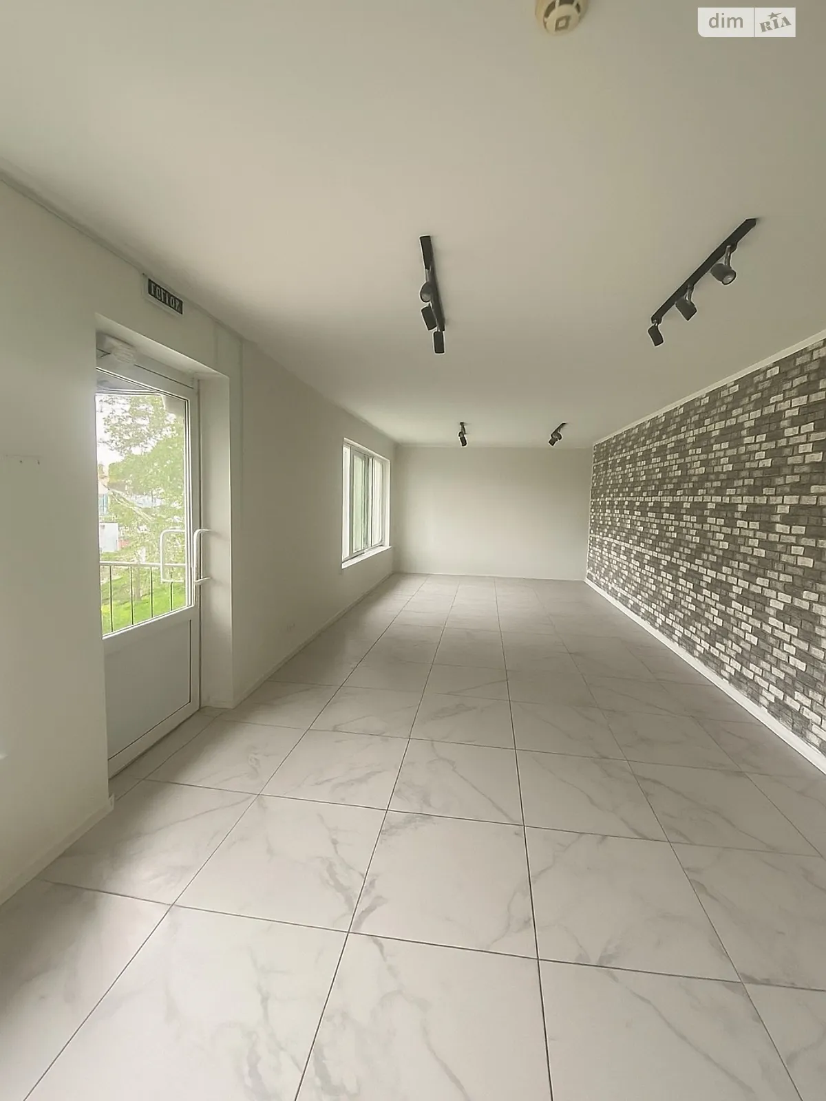 Сдается в аренду помещения свободного назначения 35 кв. м в 1-этажном здании, цена: 19800 грн - фото 1