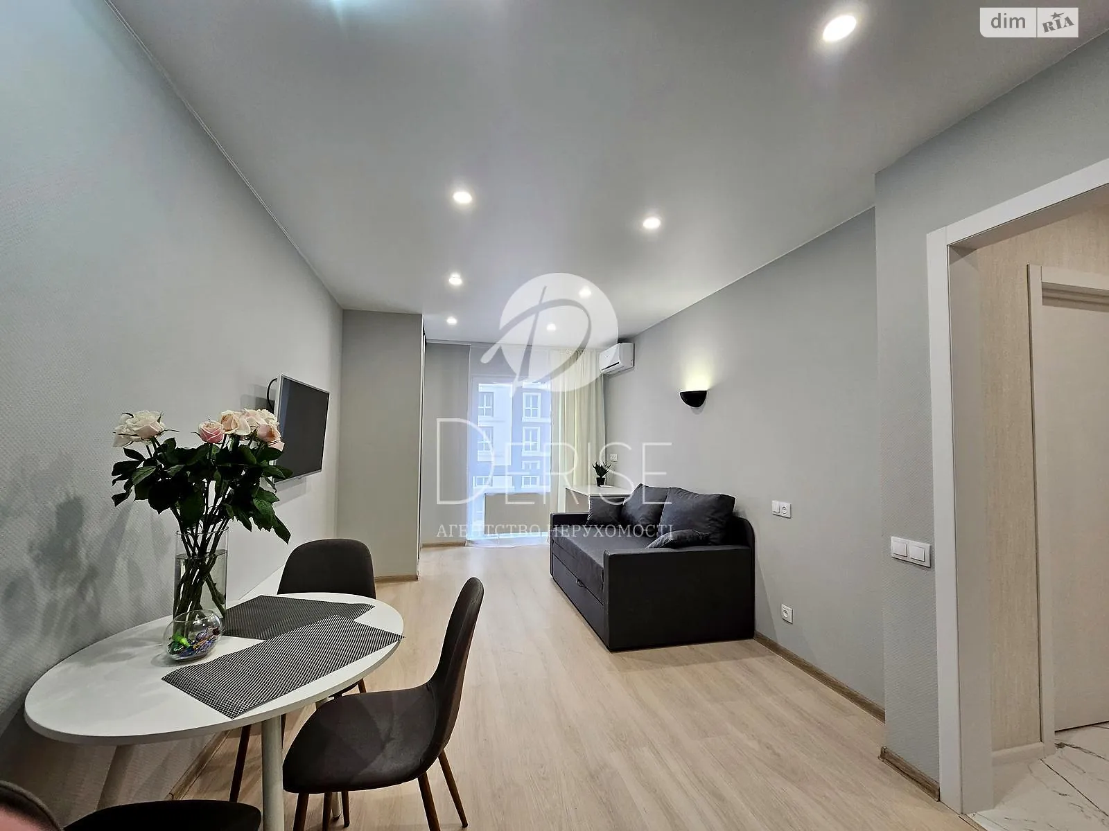 Продается 2-комнатная квартира 42 кв. м в Киеве, ул. Михаила Максимовича, 26 - фото 1