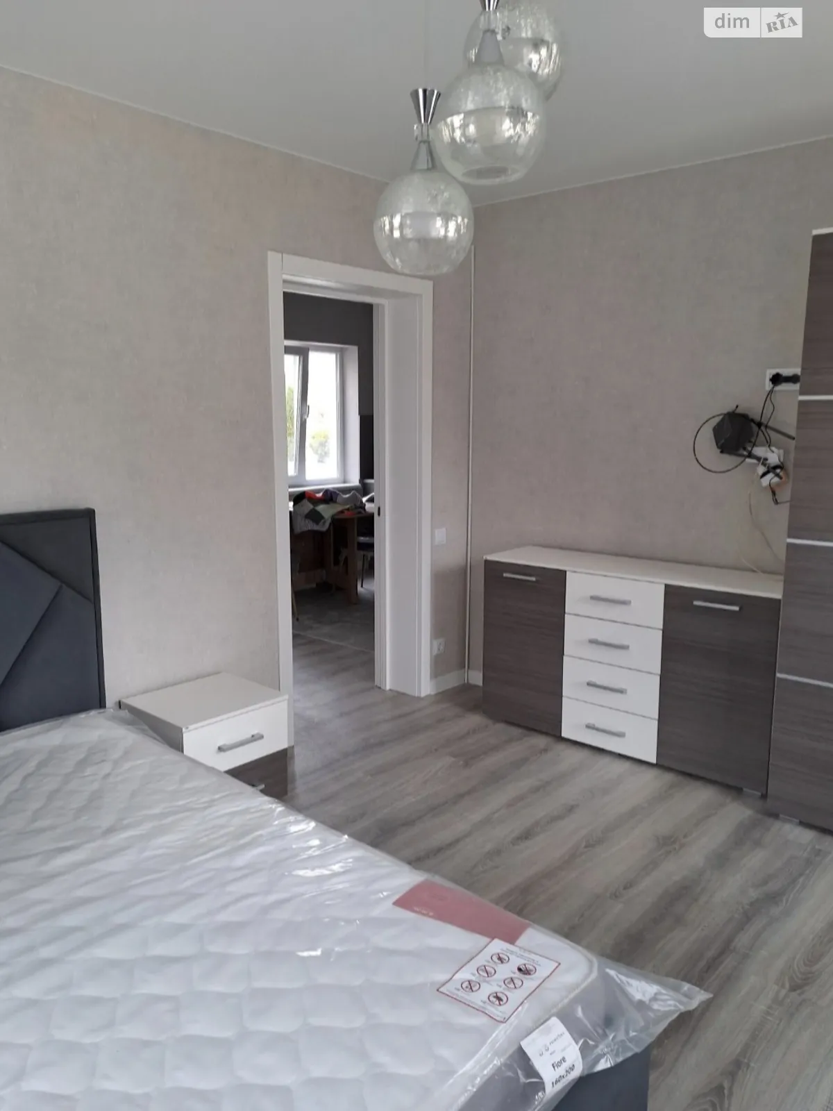 Продается одноэтажный дом 45 кв. м с камином, цена: 61500 $ - фото 1