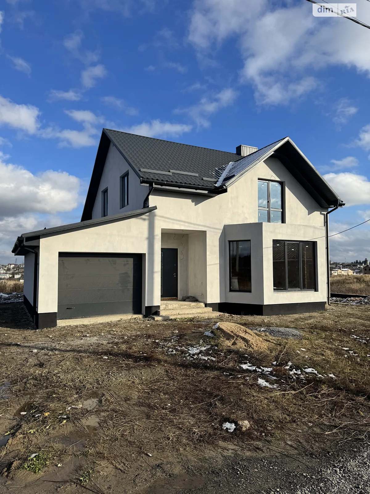 Продается дом на 2 этажа 196 кв. м с баней/сауной, цена: 130000 $ - фото 1