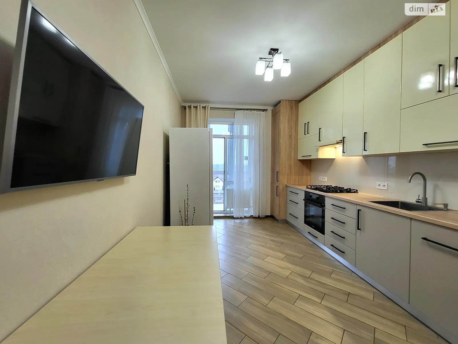 Продается 2-комнатная квартира 71 кв. м в Зарванцах, ул. Одесская, 3 - фото 1