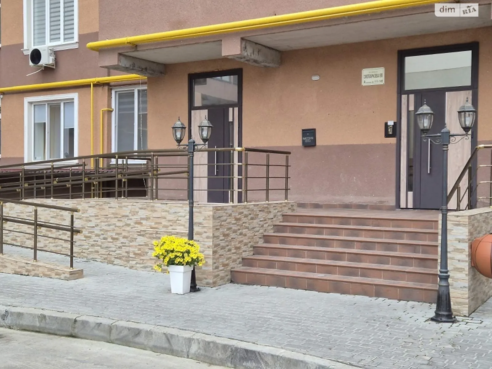 Продається 1-кімнатна квартира 41.3 кв. м у Одесі - фото 1