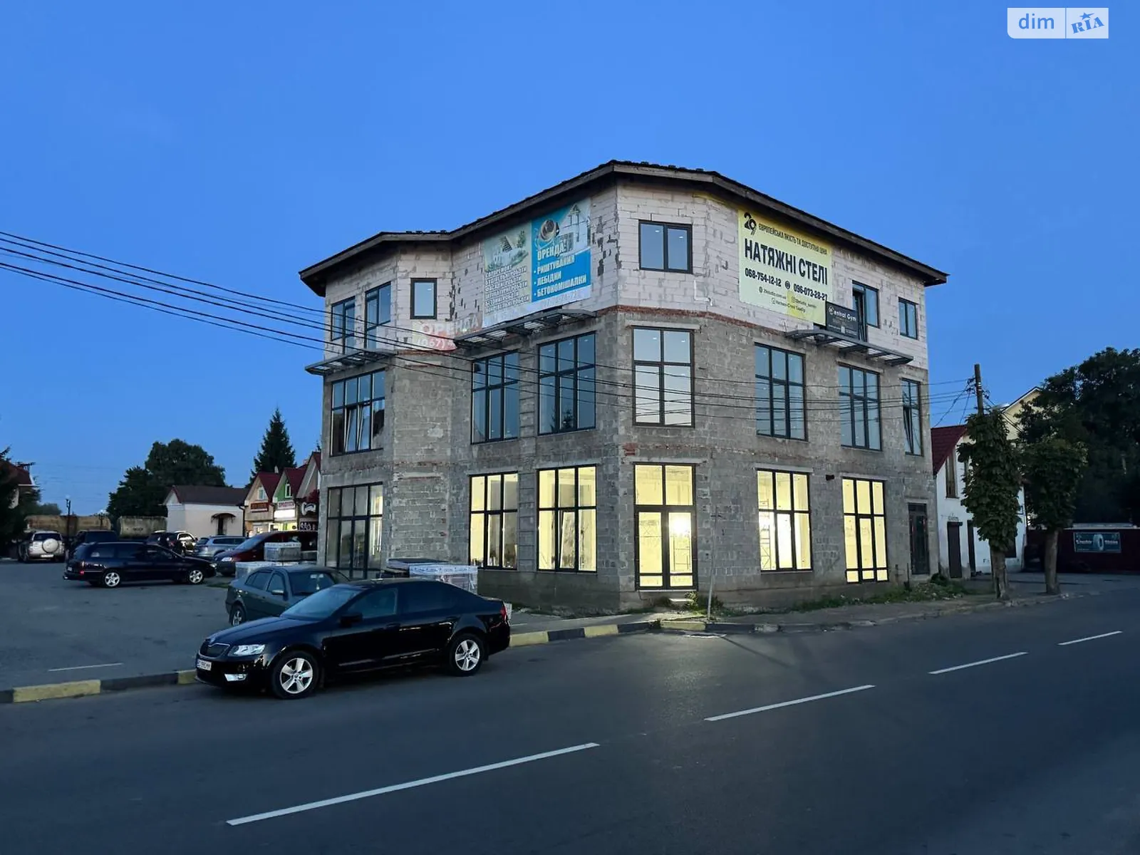 Сдается в аренду помещения свободного назначения 223 кв. м в 3-этажном здании, цена: 111500 грн - фото 1