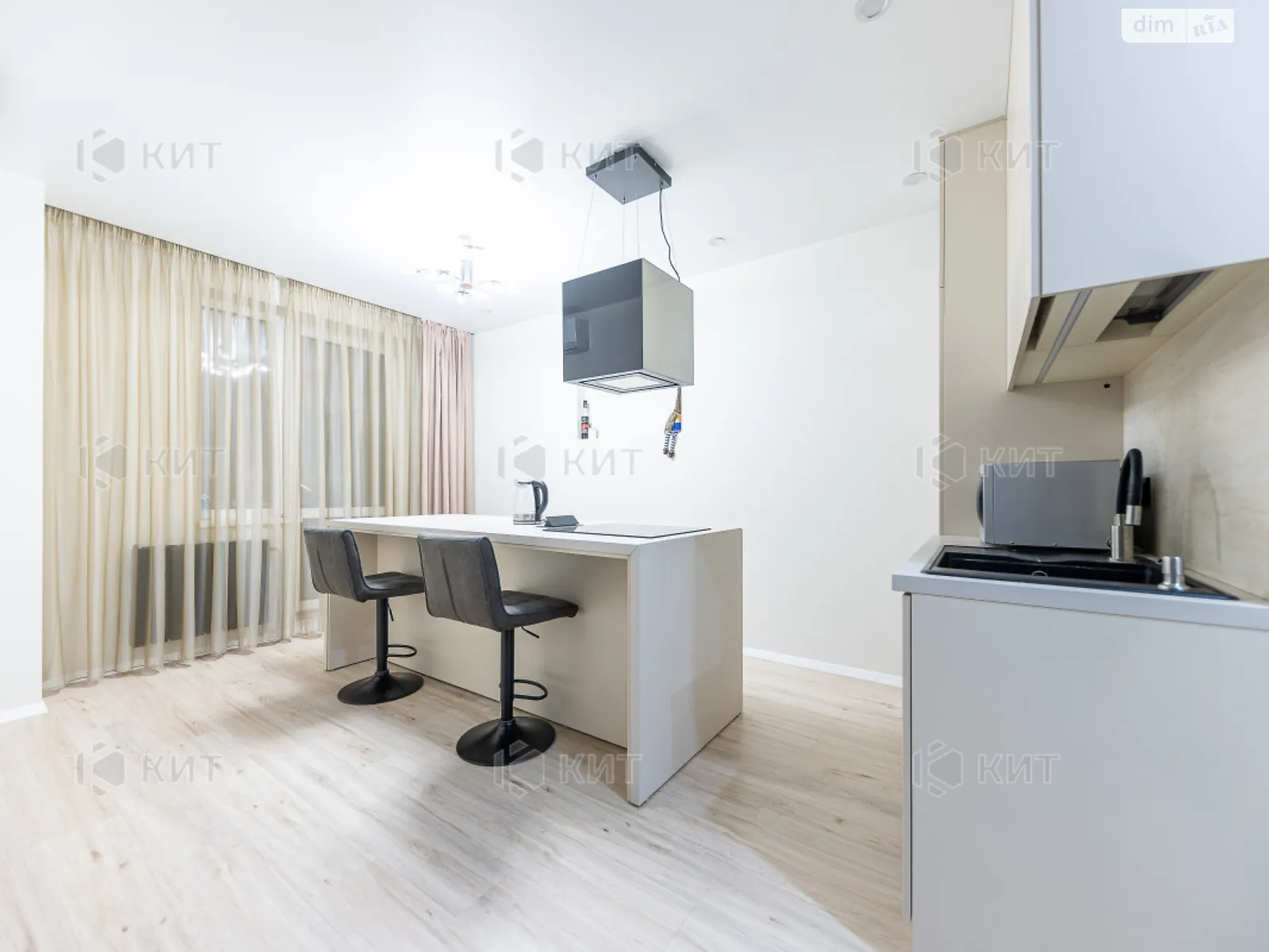 Сдается в аренду 1-комнатная квартира 44.1 кв. м в Харькове, ул. Гвардейцев-Широнинцев, 74Б - фото 1