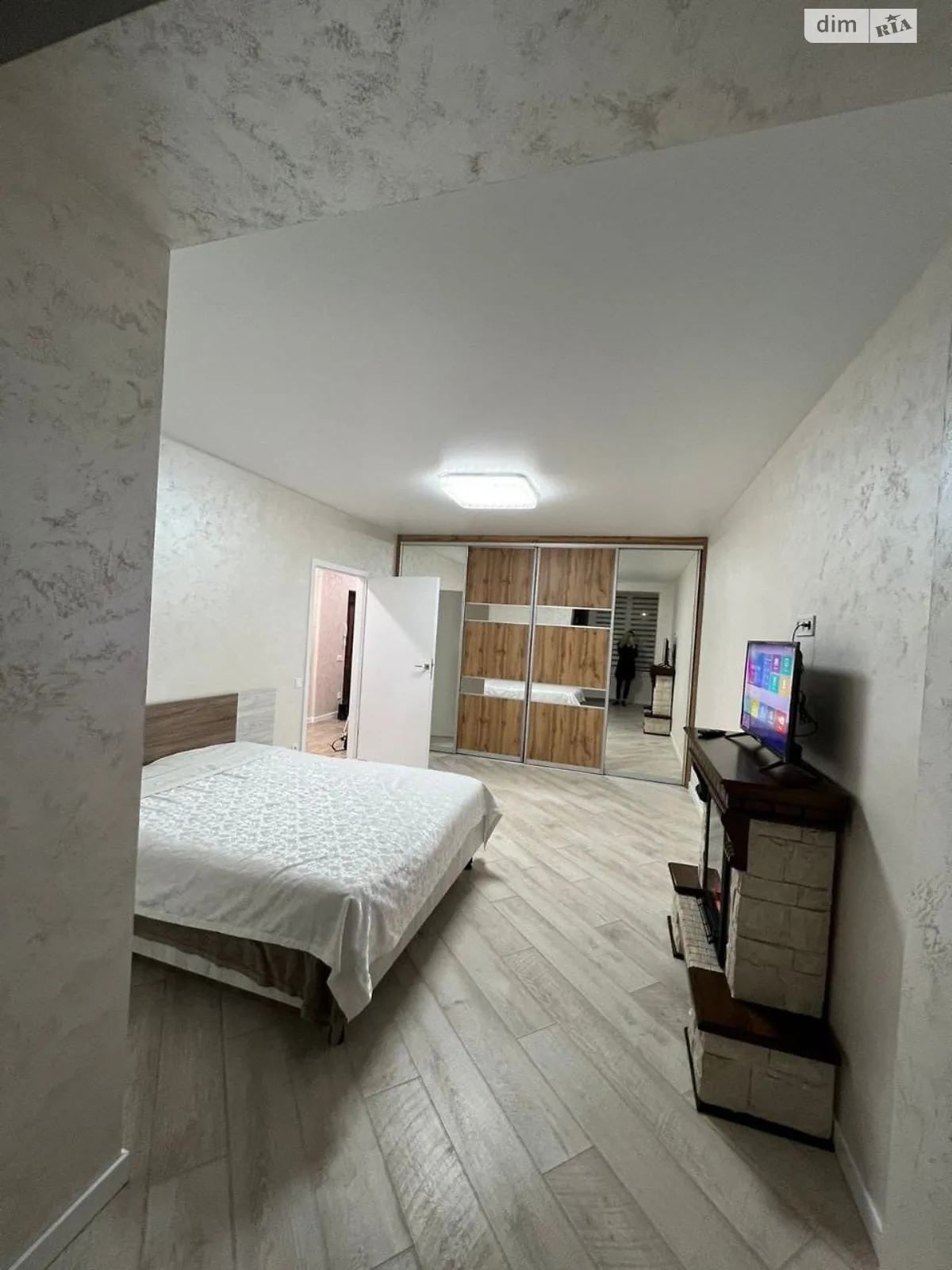 Сдается в аренду 1-комнатная квартира 46 кв. м в Хмельницком, ул. Кармелюка - фото 1