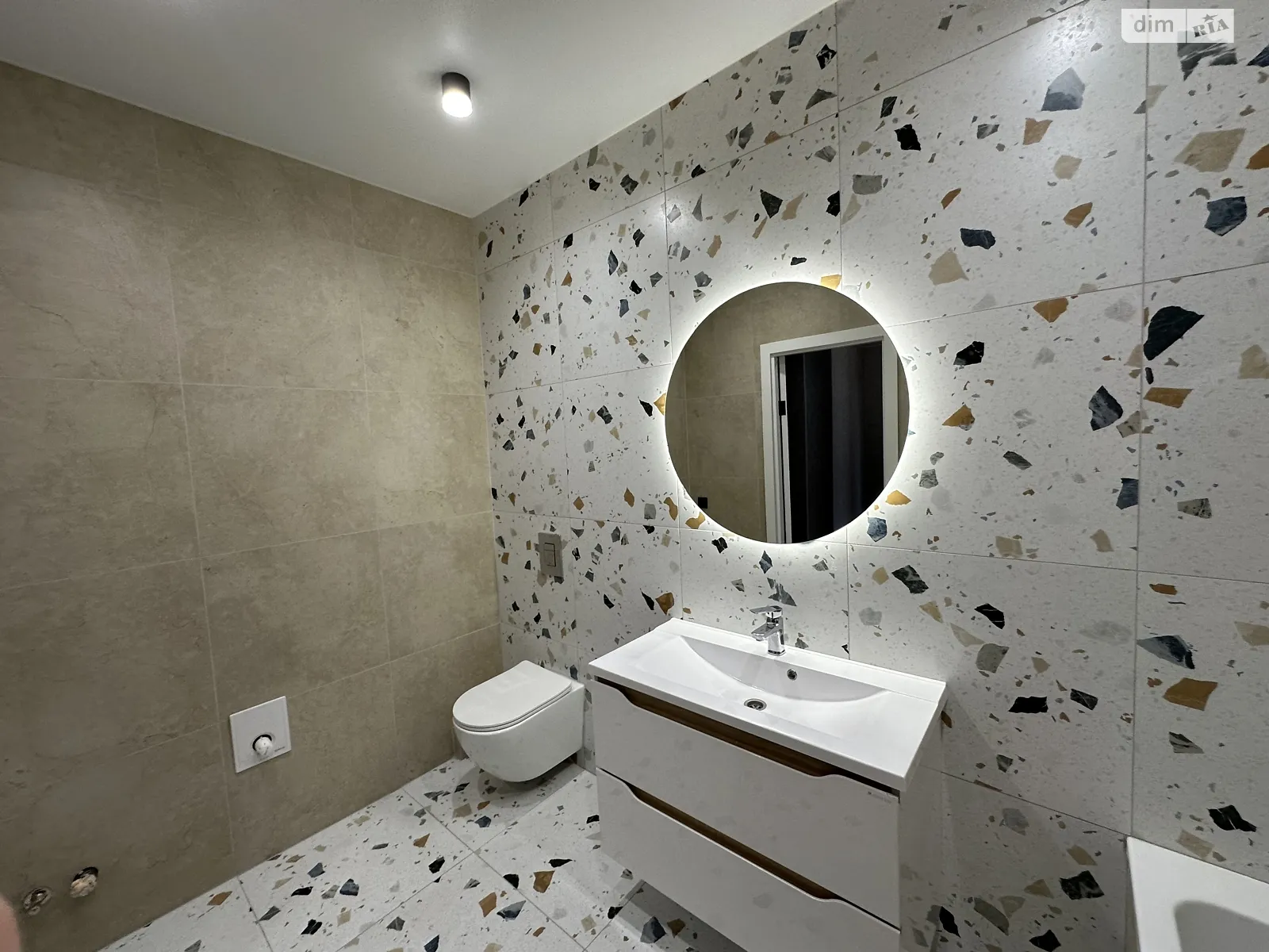 Продається 2-кімнатна квартира 67 кв. м у Хмельницькому, вул. Лісогринівецька, 30/12 - фото 1