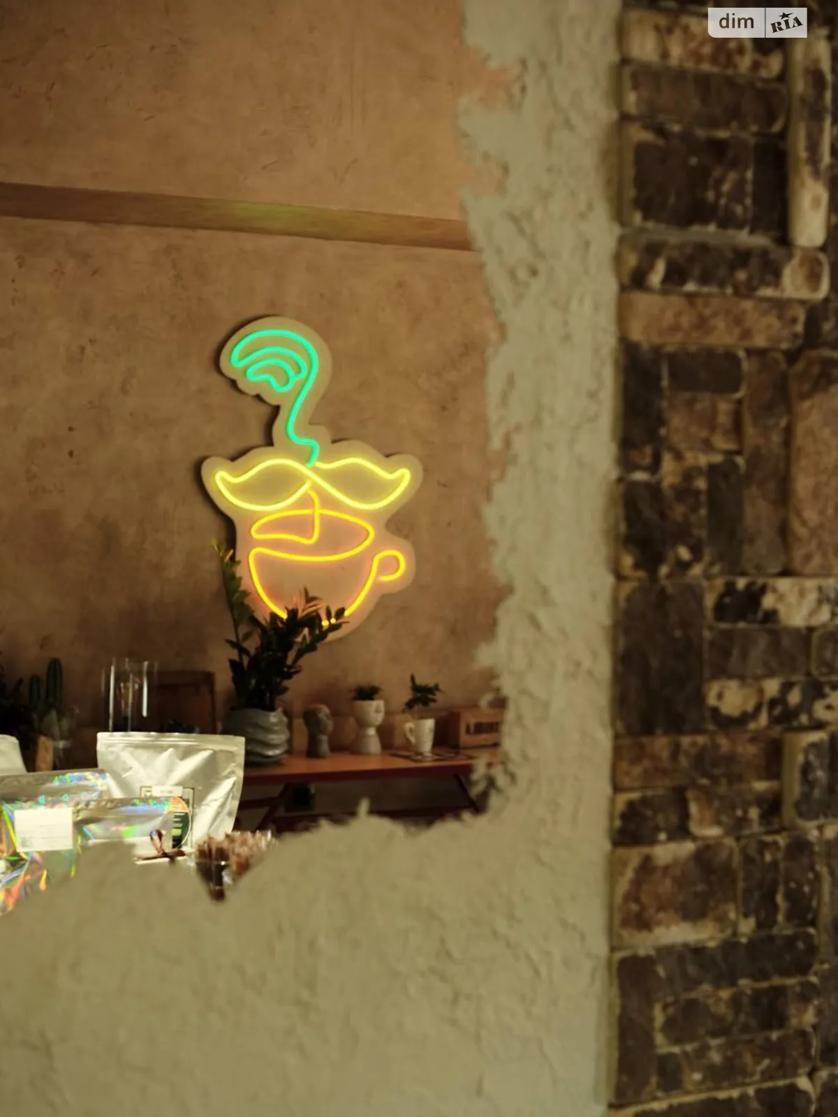 Продается объект сферы услуг 22 кв. м в 10-этажном здании, цена: 25000 $ - фото 1