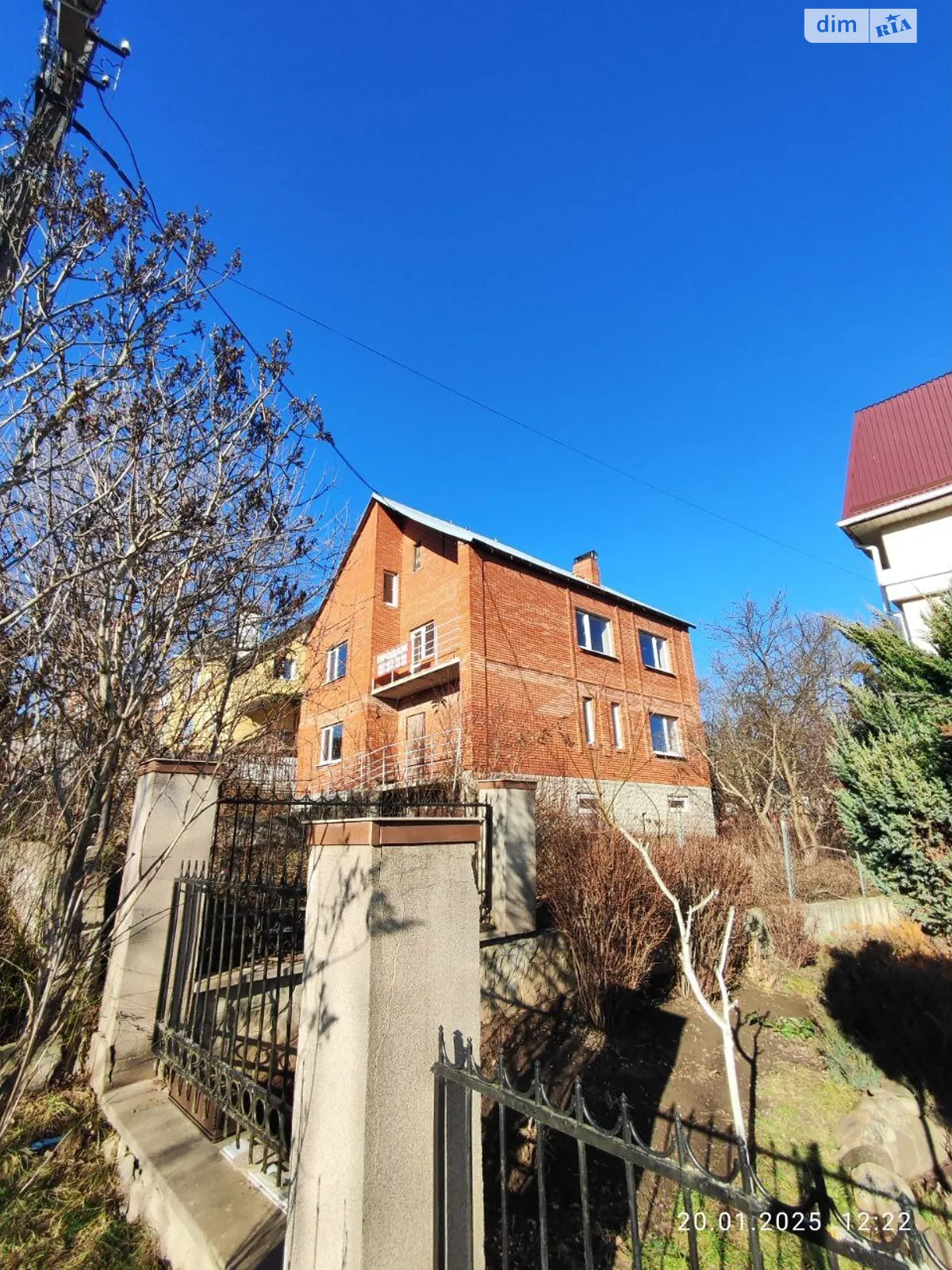 Продается дом на 2 этажа 270 кв. м с террасой, цена: 130000 $ - фото 1