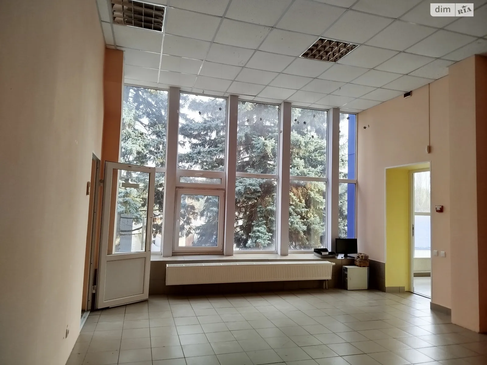 Сдается в аренду помещения свободного назначения 189 кв. м в 2-этажном здании, цена: 24570 грн - фото 1