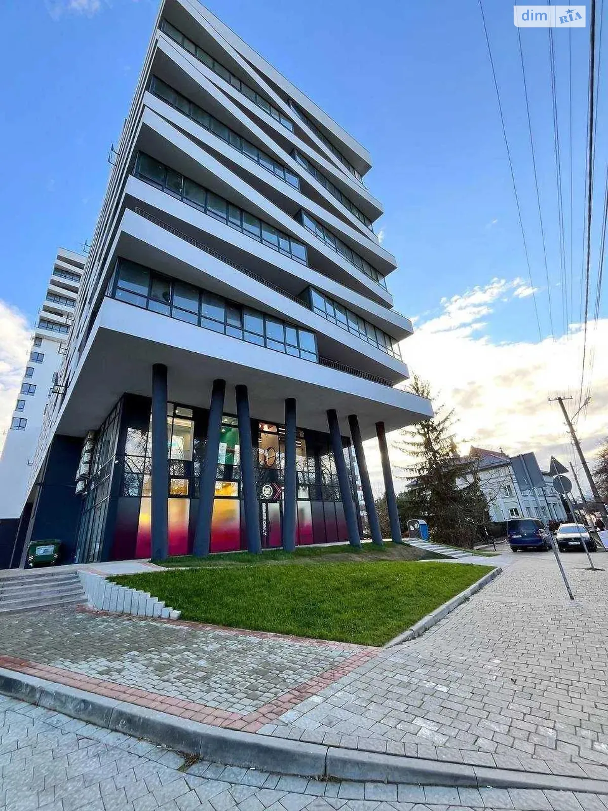 Продается 2-комнатная квартира 81.7 кв. м в Львове, ул. Линкольна Авраама - фото 1